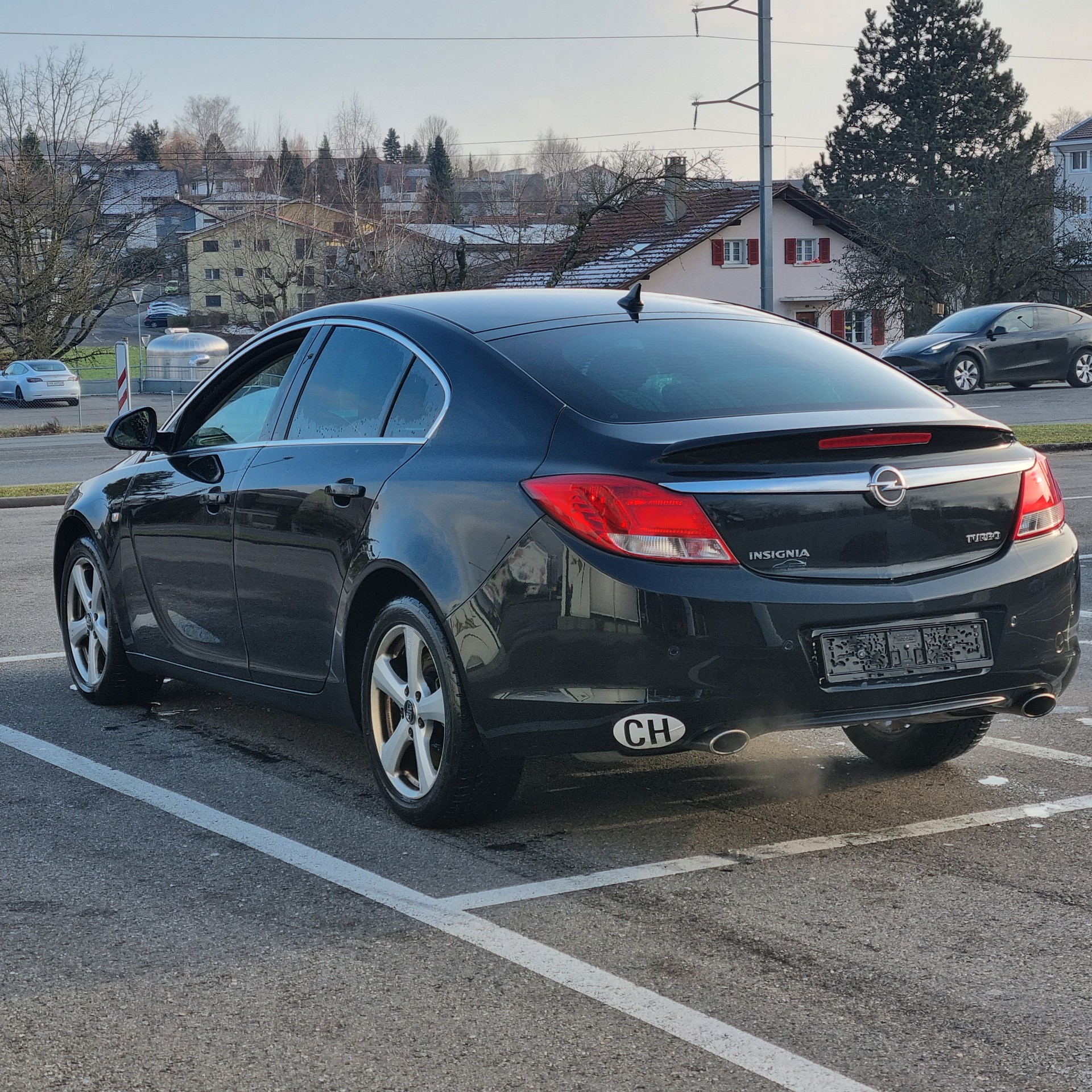 OPEL Insignia 2.0 Turbo Edition Automatic-image-1
