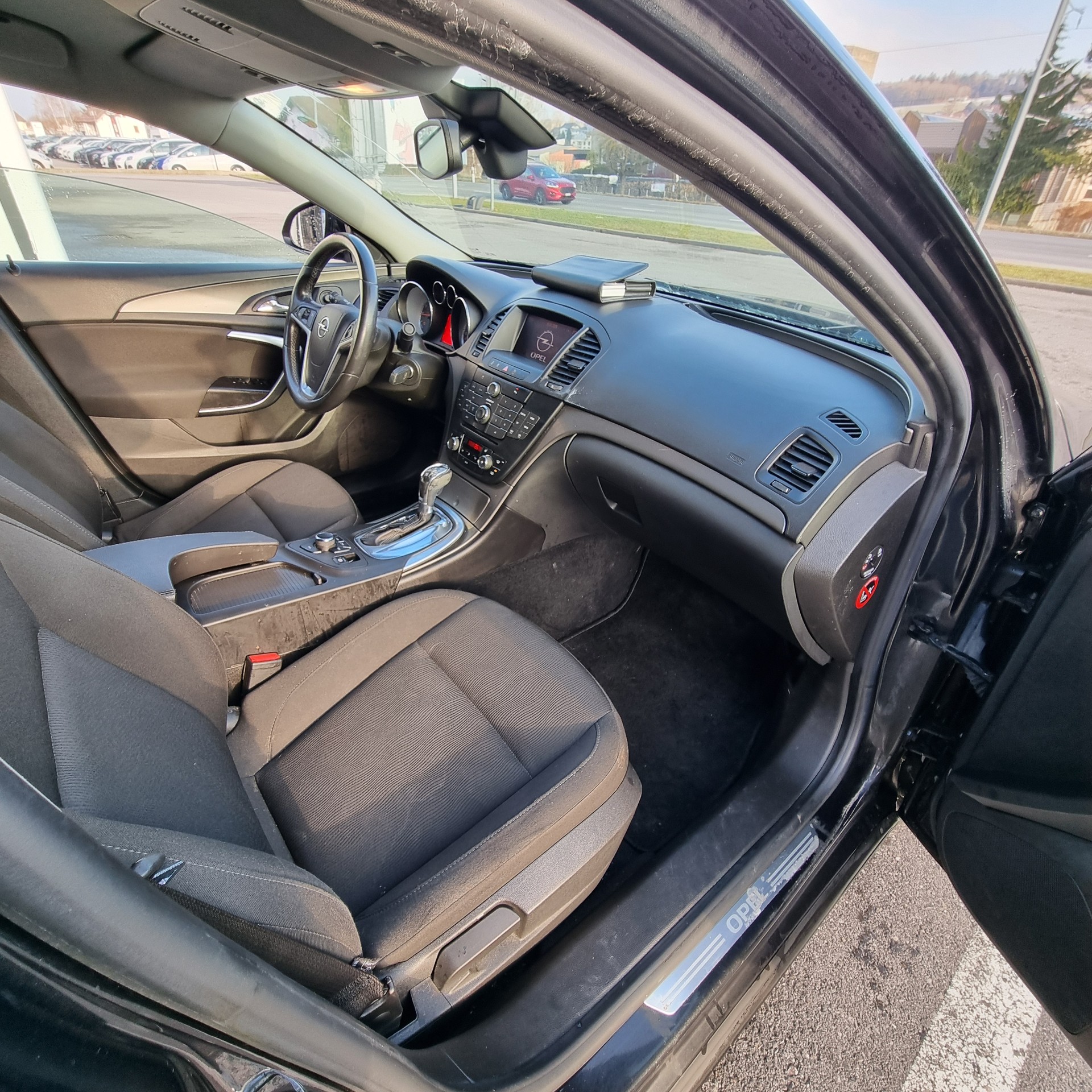 OPEL Insignia 2.0 Turbo Edition Automatic-image-6