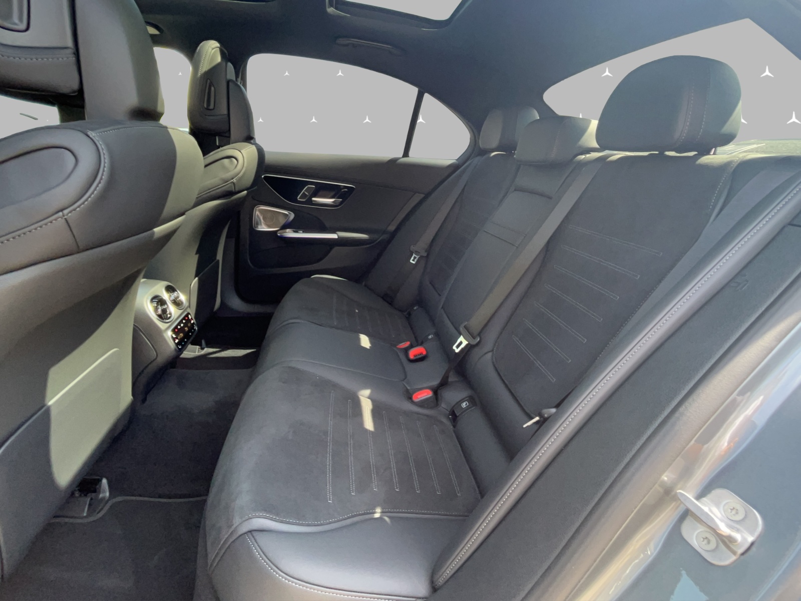 MERCEDES-BENZ C 220 d 4 Matic Swiss Star-image-10