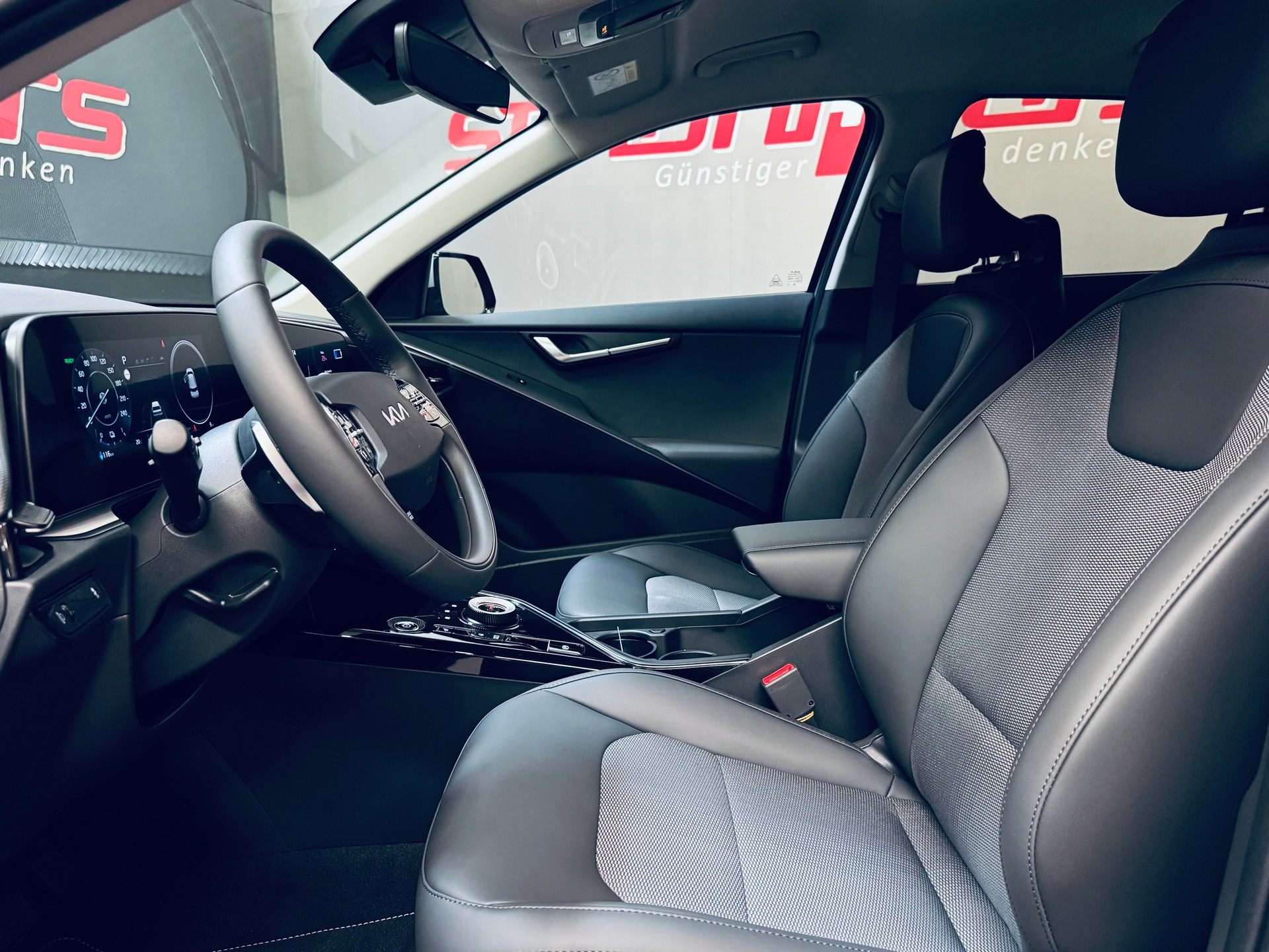 KIA Niro EV 64,8 kWh Business-image-13