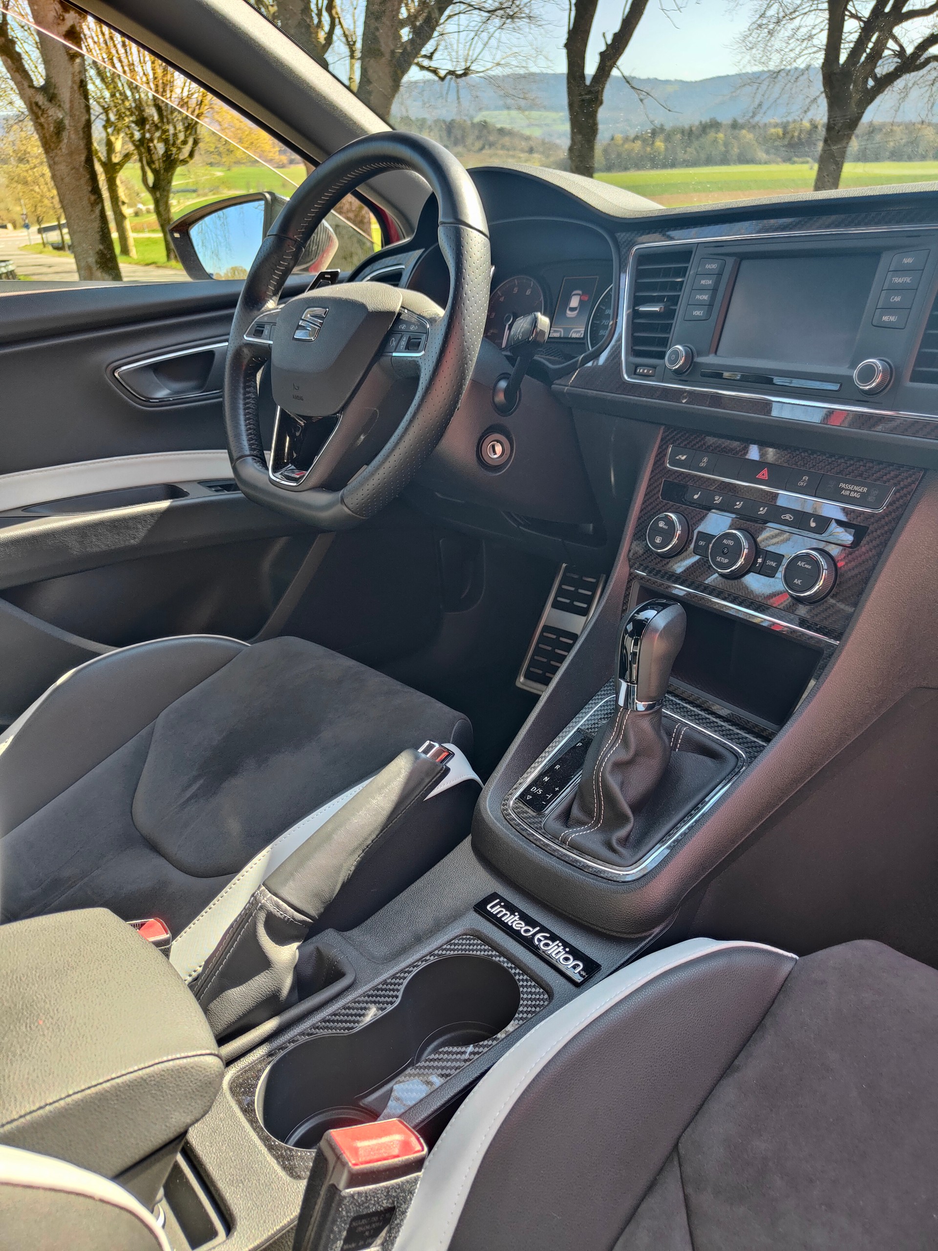 SEAT Leon SC 2.0 TSI Cupra 280 DSG-image-12