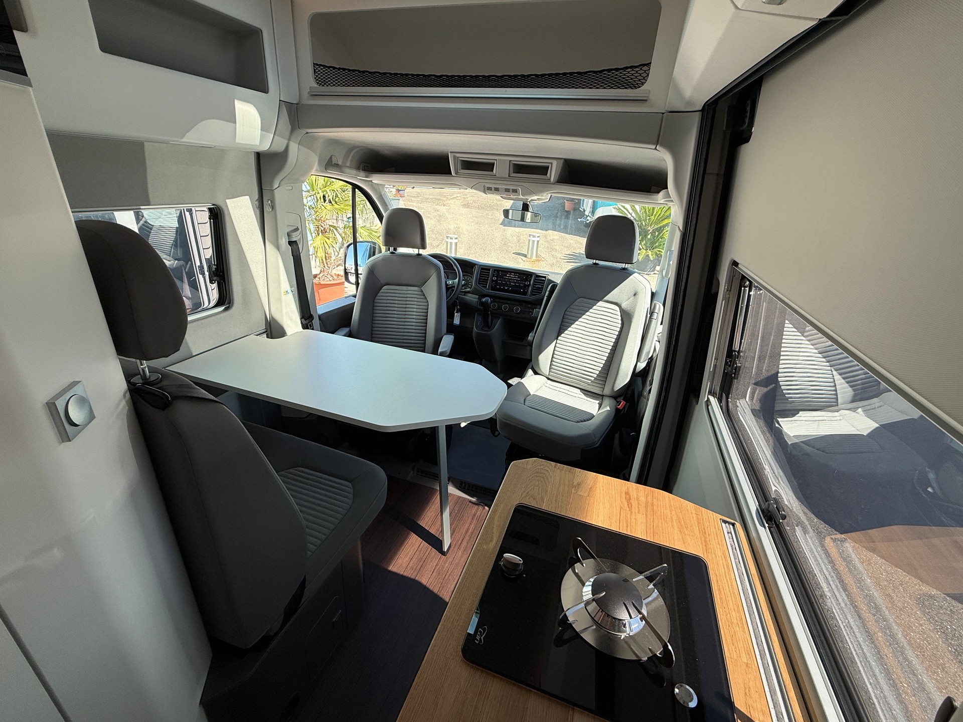 VW Grand California 680-image-3