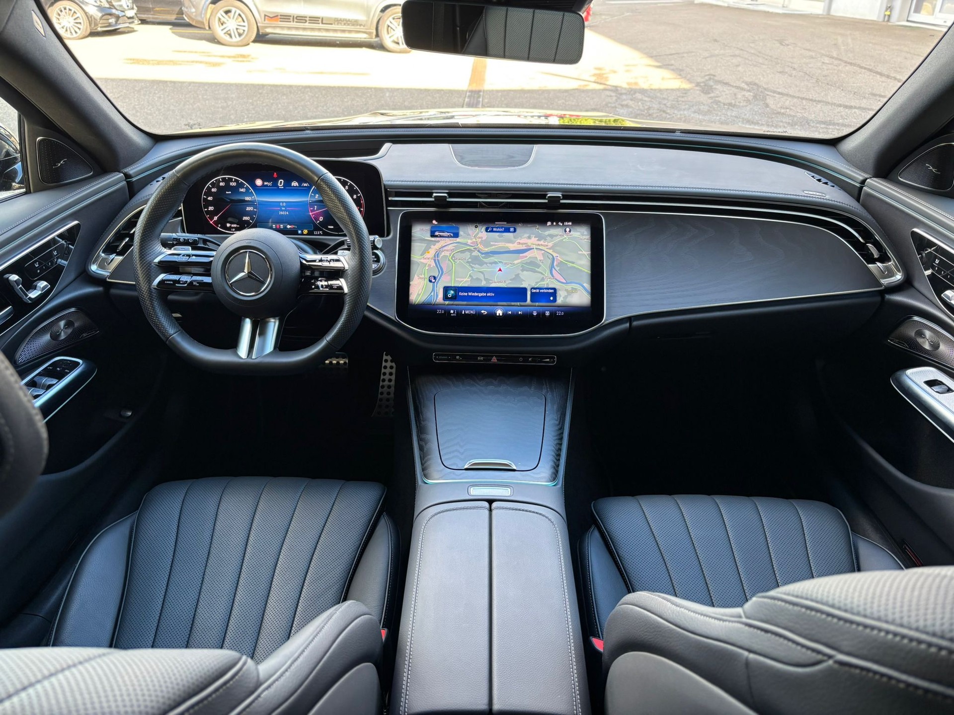 MERCEDES-BENZ E 200 AMG-Line 4Matic Kombi-image-7