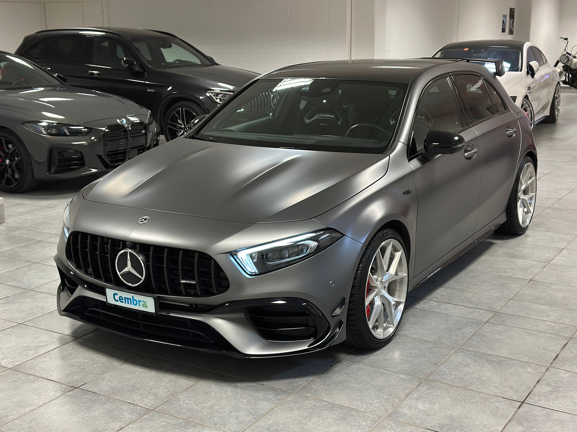 MERCEDES-BENZ A 45 S AMG 4Matic+ Speedshift-showroom-element-3
