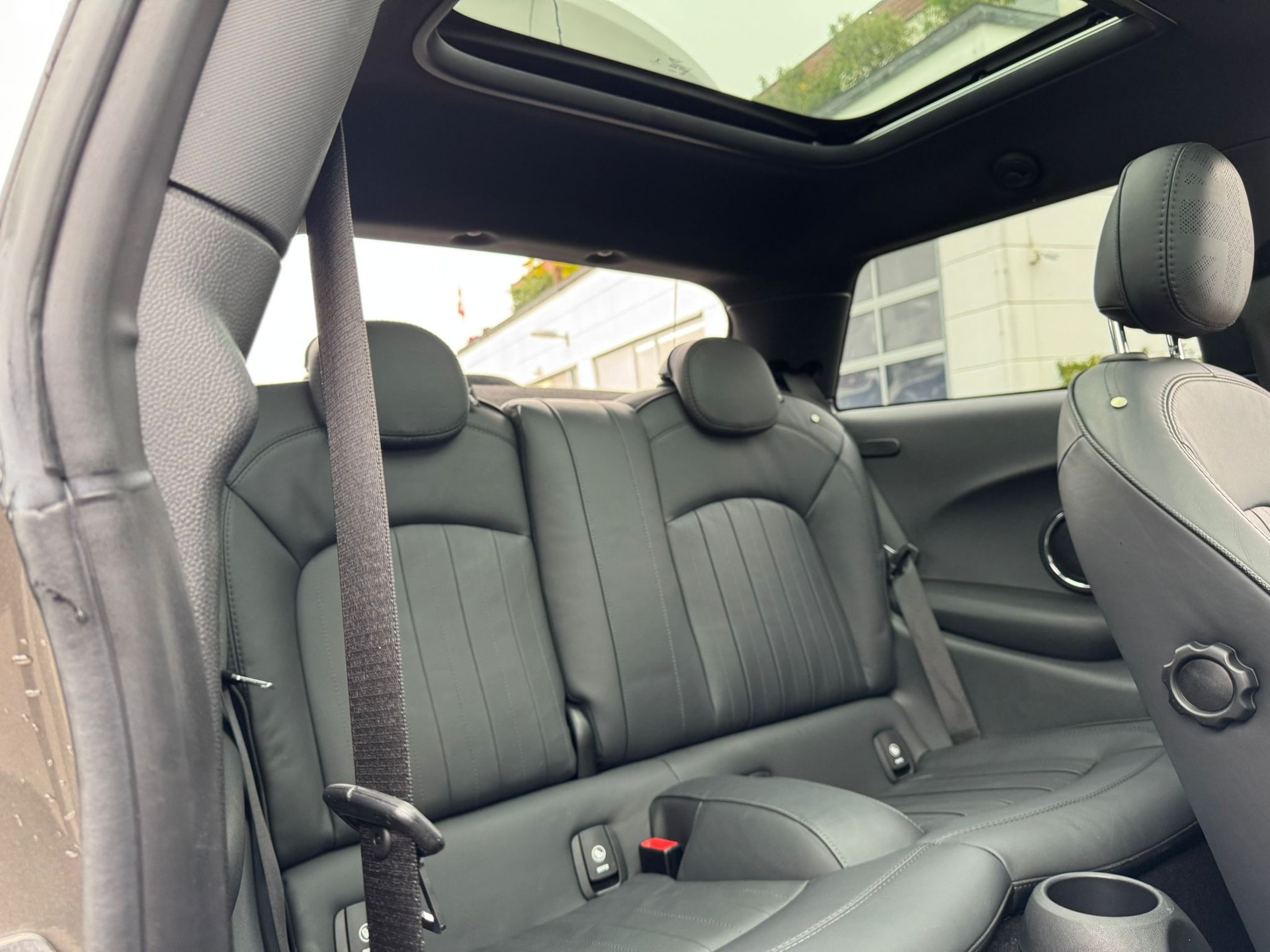 MINI Cooper S Steptronic DKG-image-11