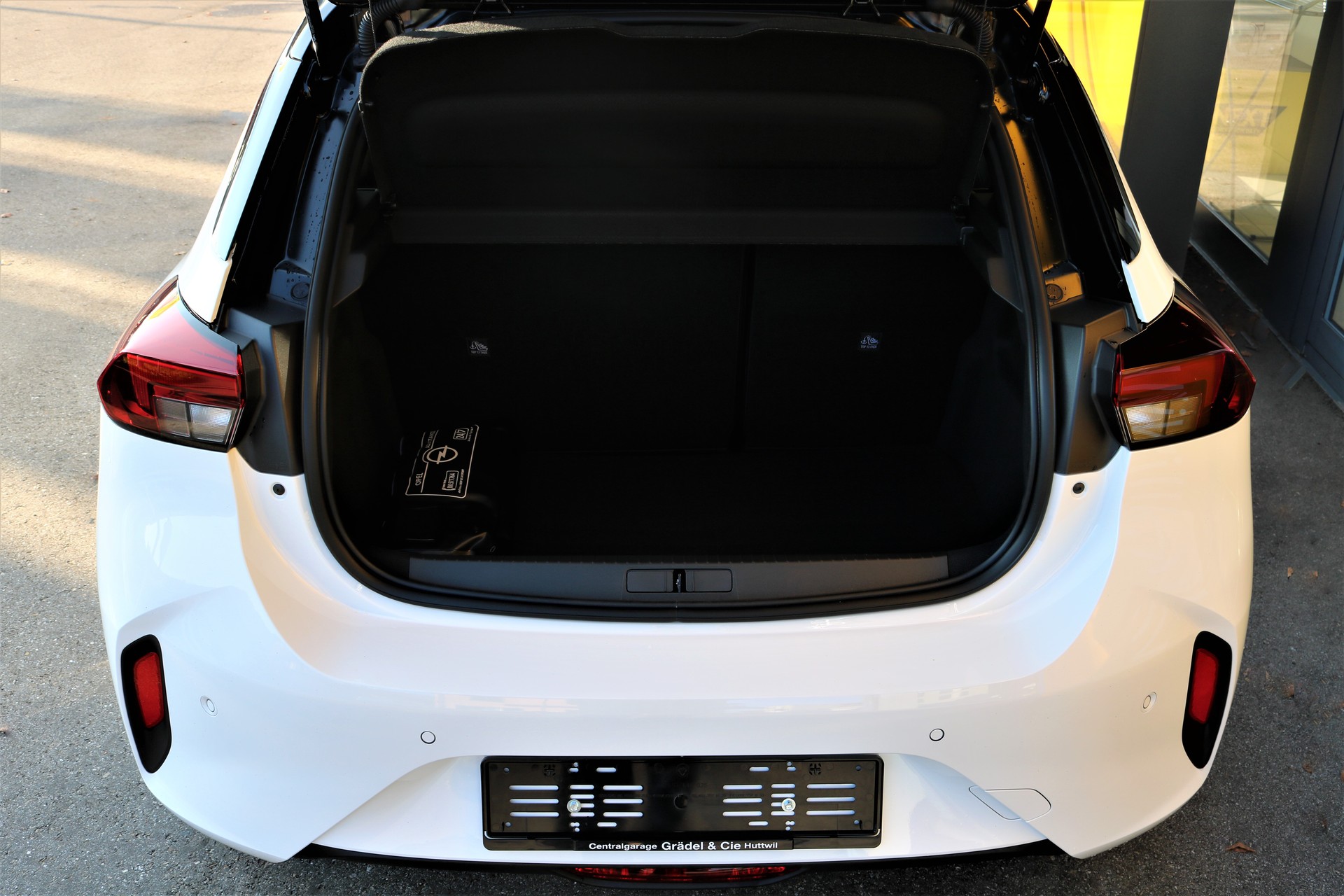 OPEL Corsa e-Edition-image-11