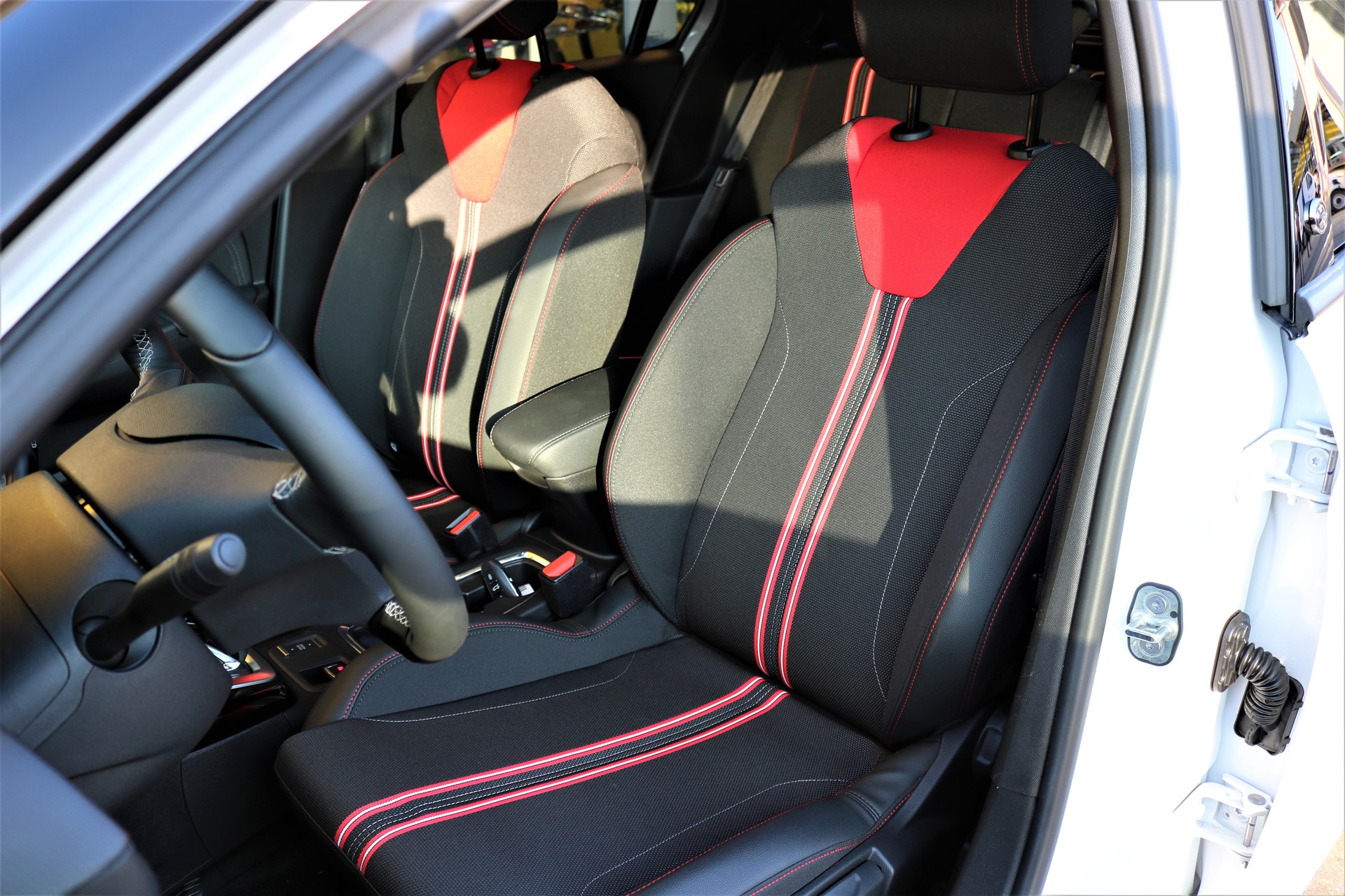 OPEL Corsa e-Edition-image-8