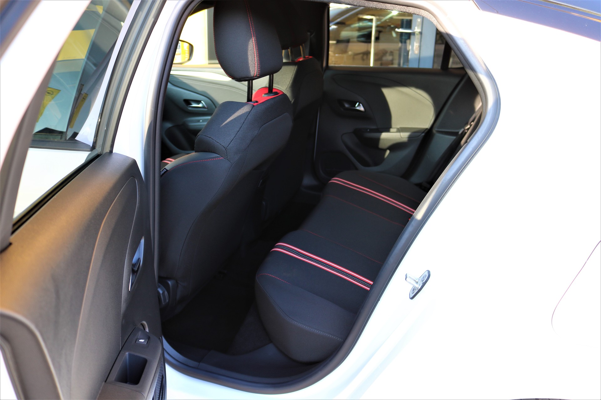OPEL Corsa e-Edition-image-10