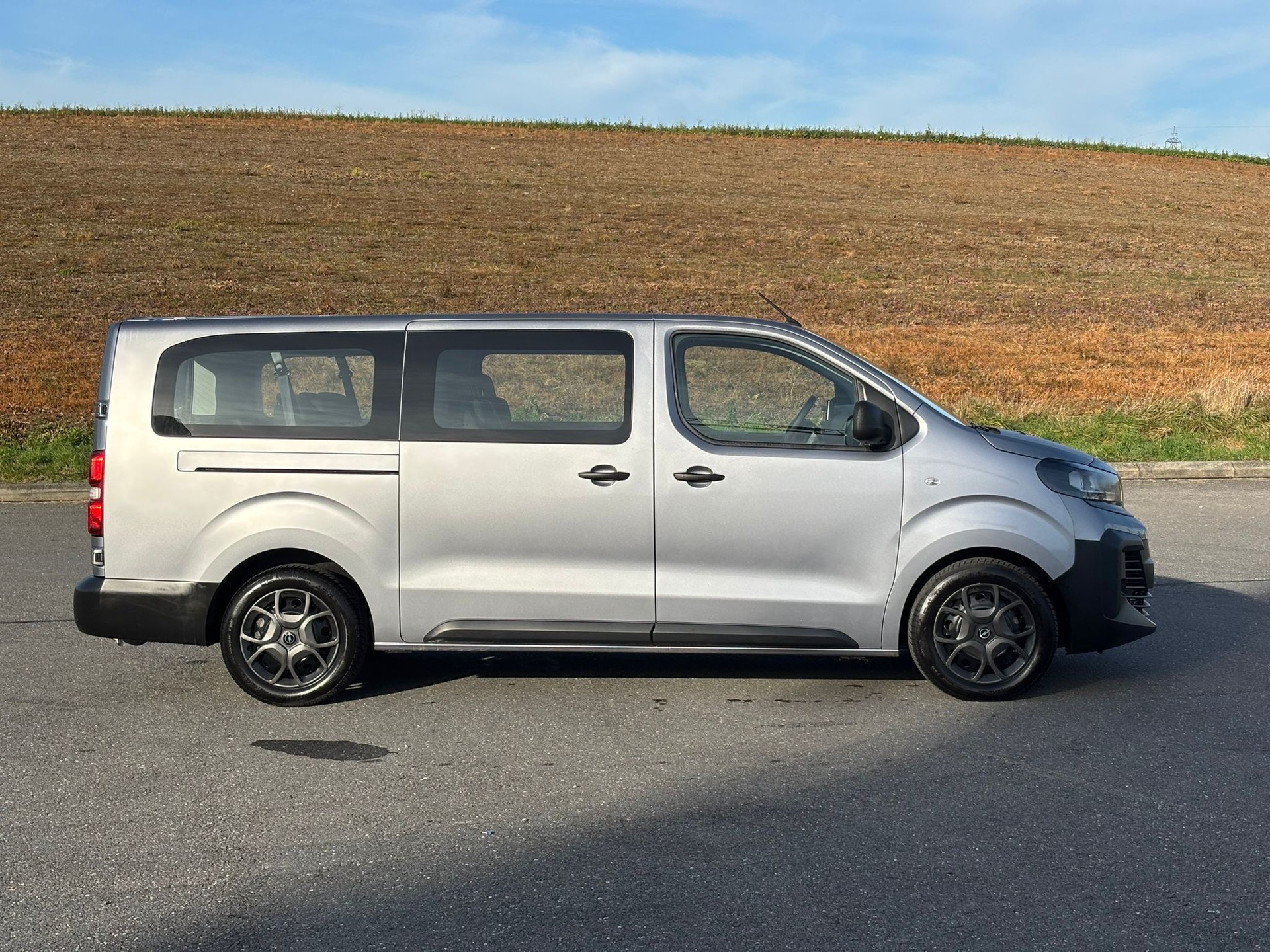 OPEL Vivaro Combi 2.0 CDTI s/s XL-image-7