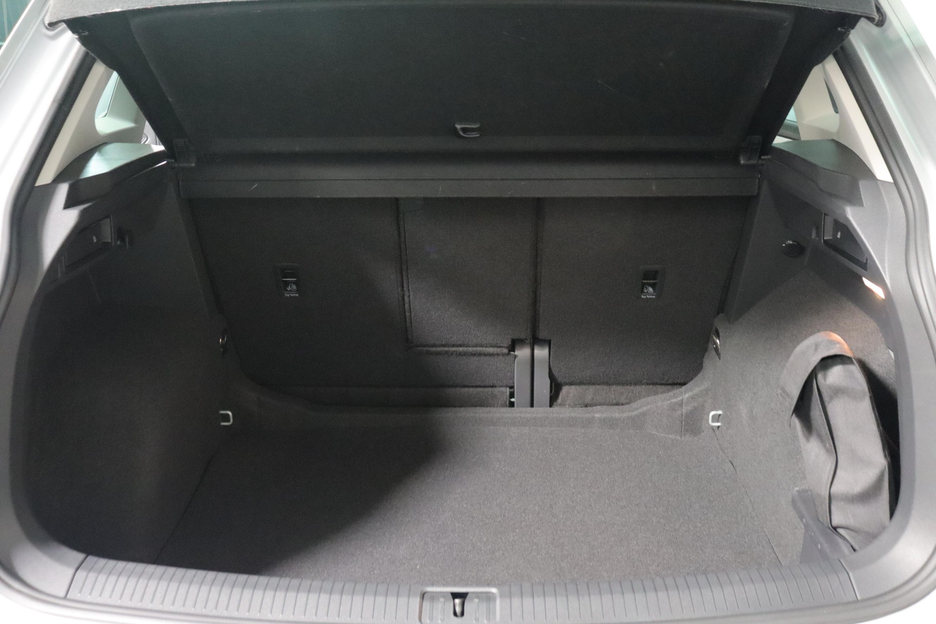 VW Tiguan 2.0 TSI Life 4Motion DSG-image-12