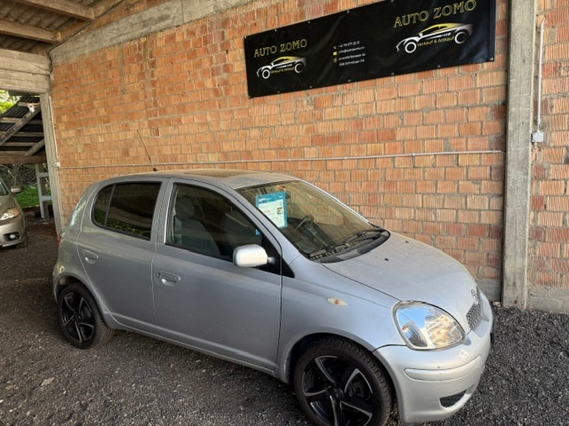 TOYOTA Yaris 1.3 Linea Sol-image-0