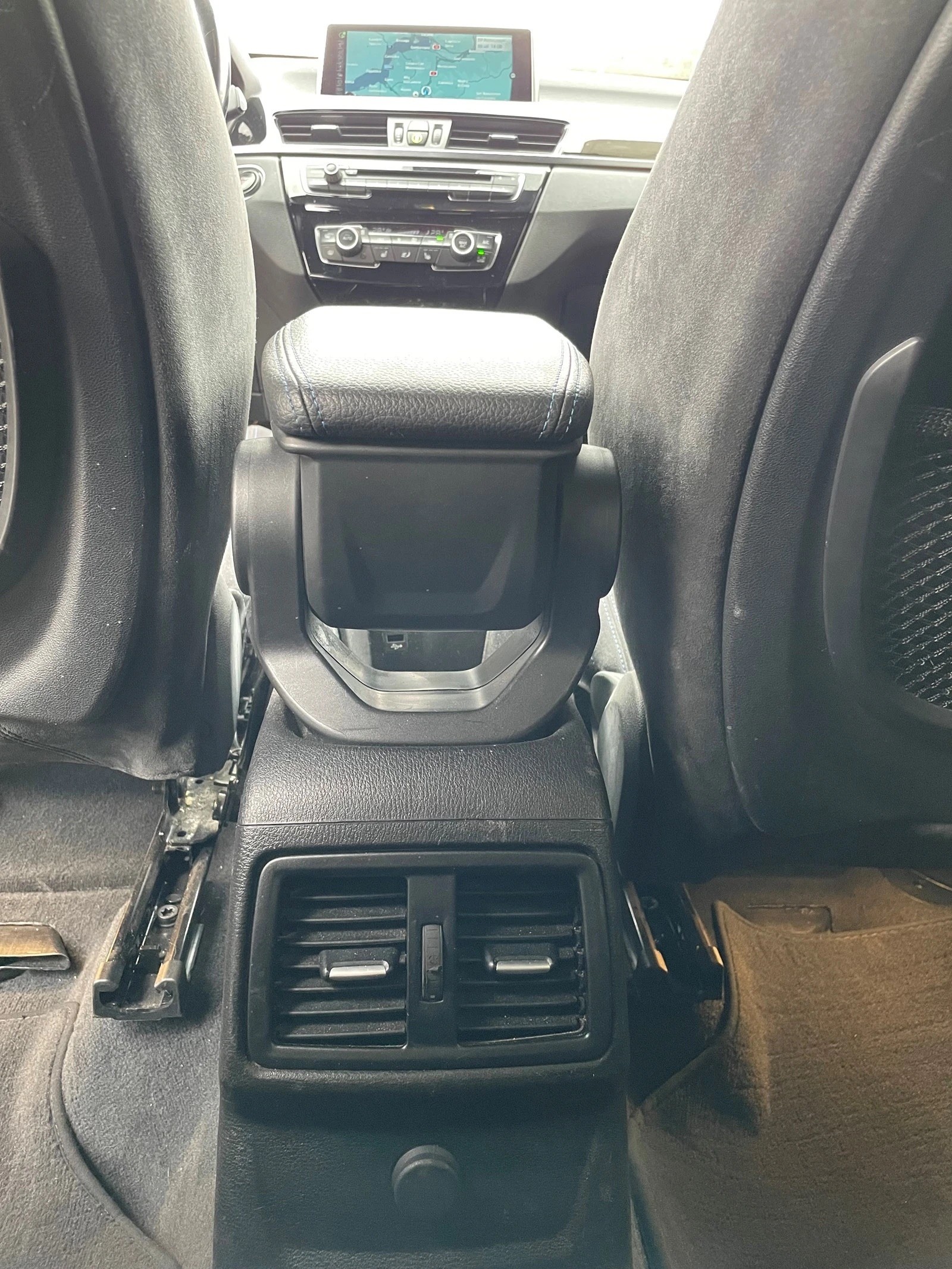BMW X1 xDrive 18d M Sport Steptronic-image-14