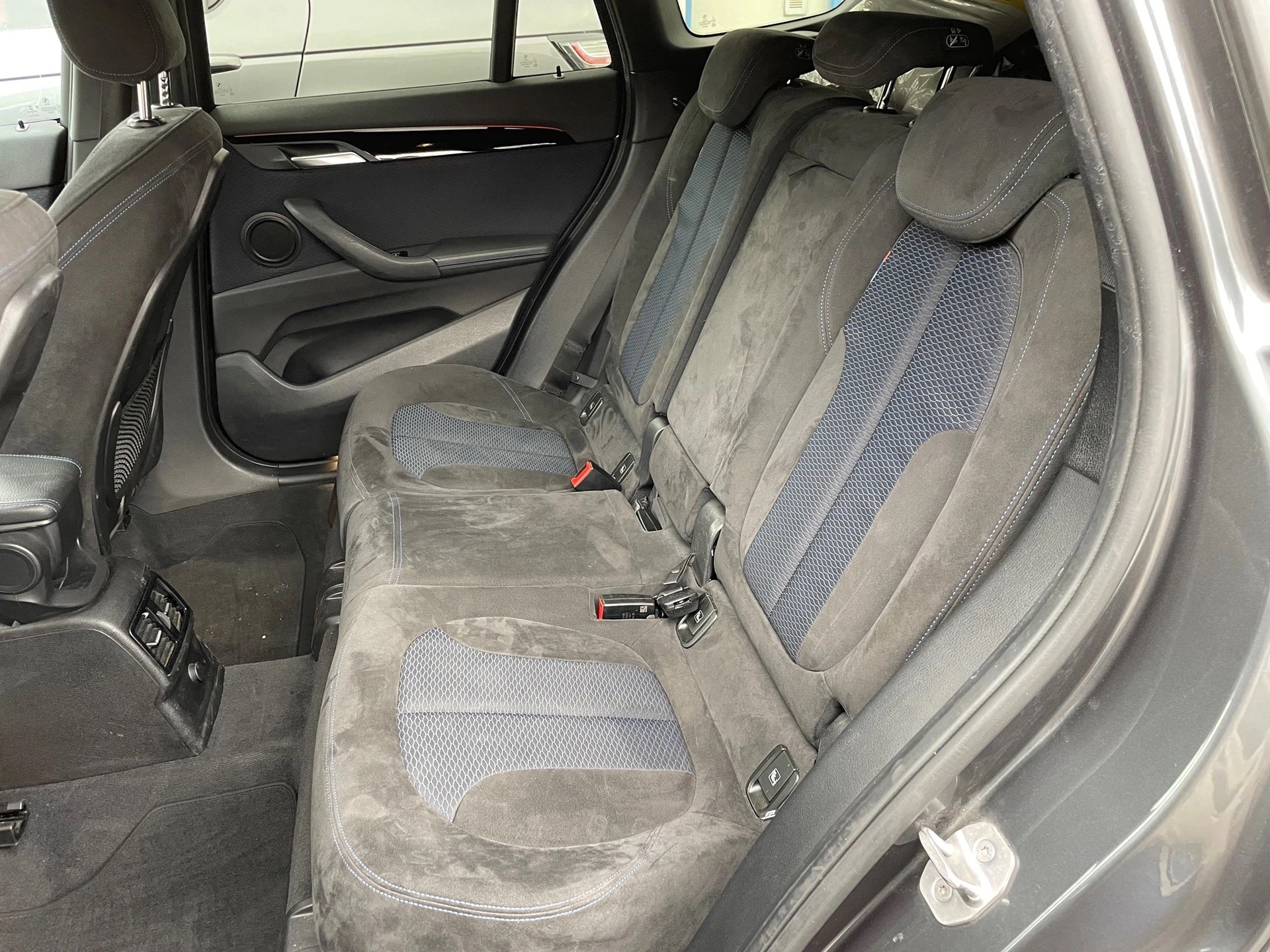 BMW X1 xDrive 18d M Sport Steptronic-image-15