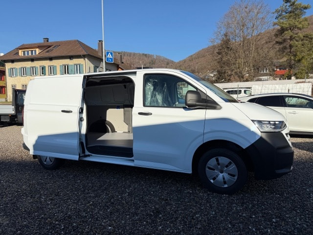 VW Transporter Kombi 2.0 TDI Lang Automat-image-3