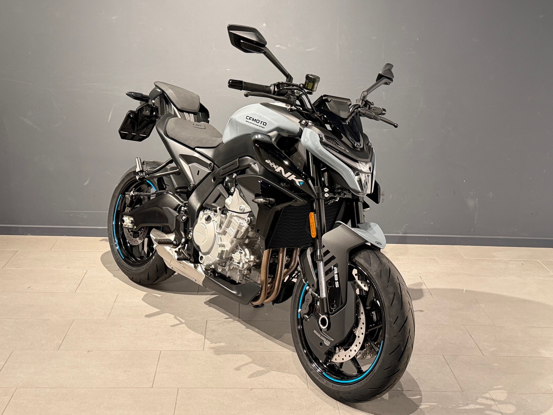 CF MOTO 675NK-showroom-element-1