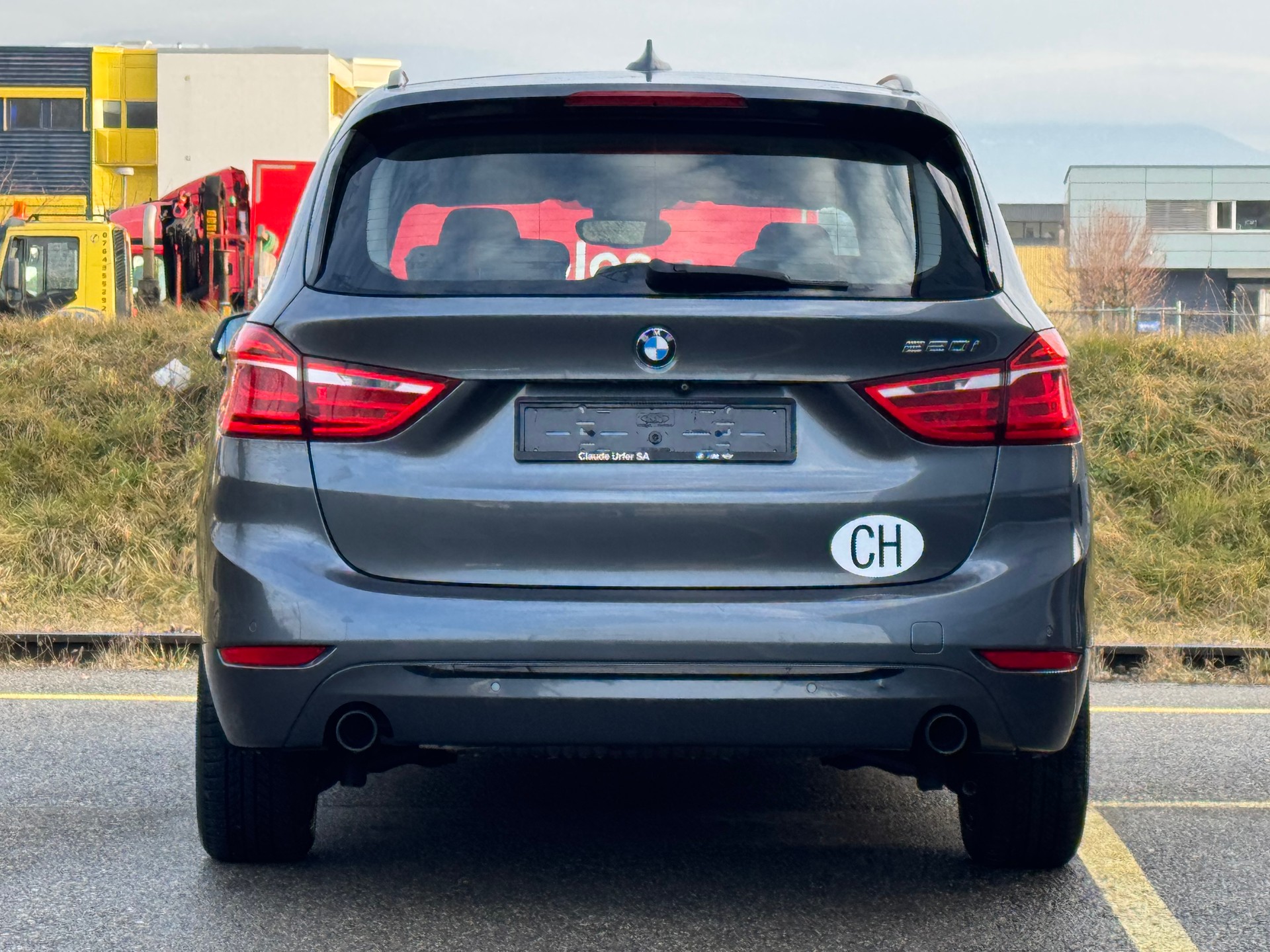 BMW 220i Gran Tourer Sport Line Steptronic-image-4