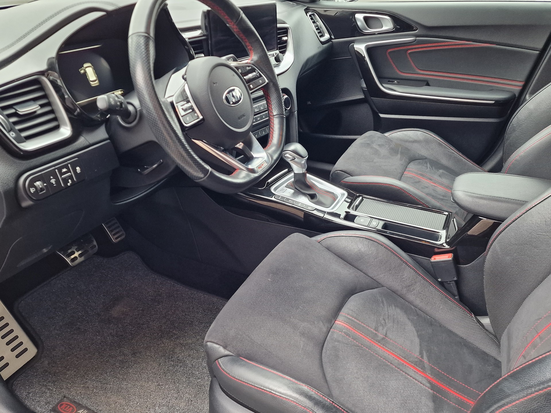 KIA Ceed 1.6 T-GDi GT DCT-image-7