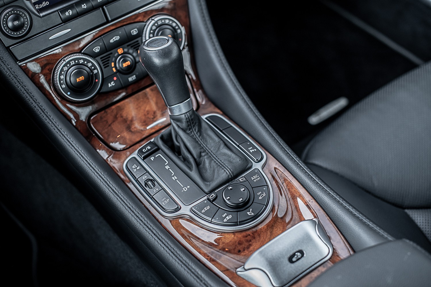MERCEDES-BENZ SL 500-image-11