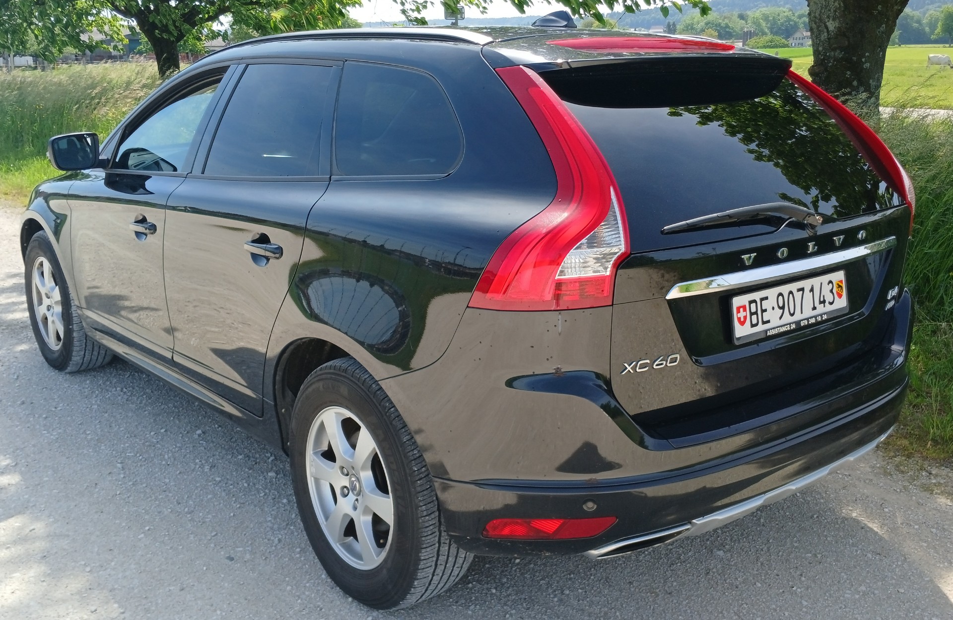 VOLVO XC60 D4 AWD Kinetic Geartronic-image-5