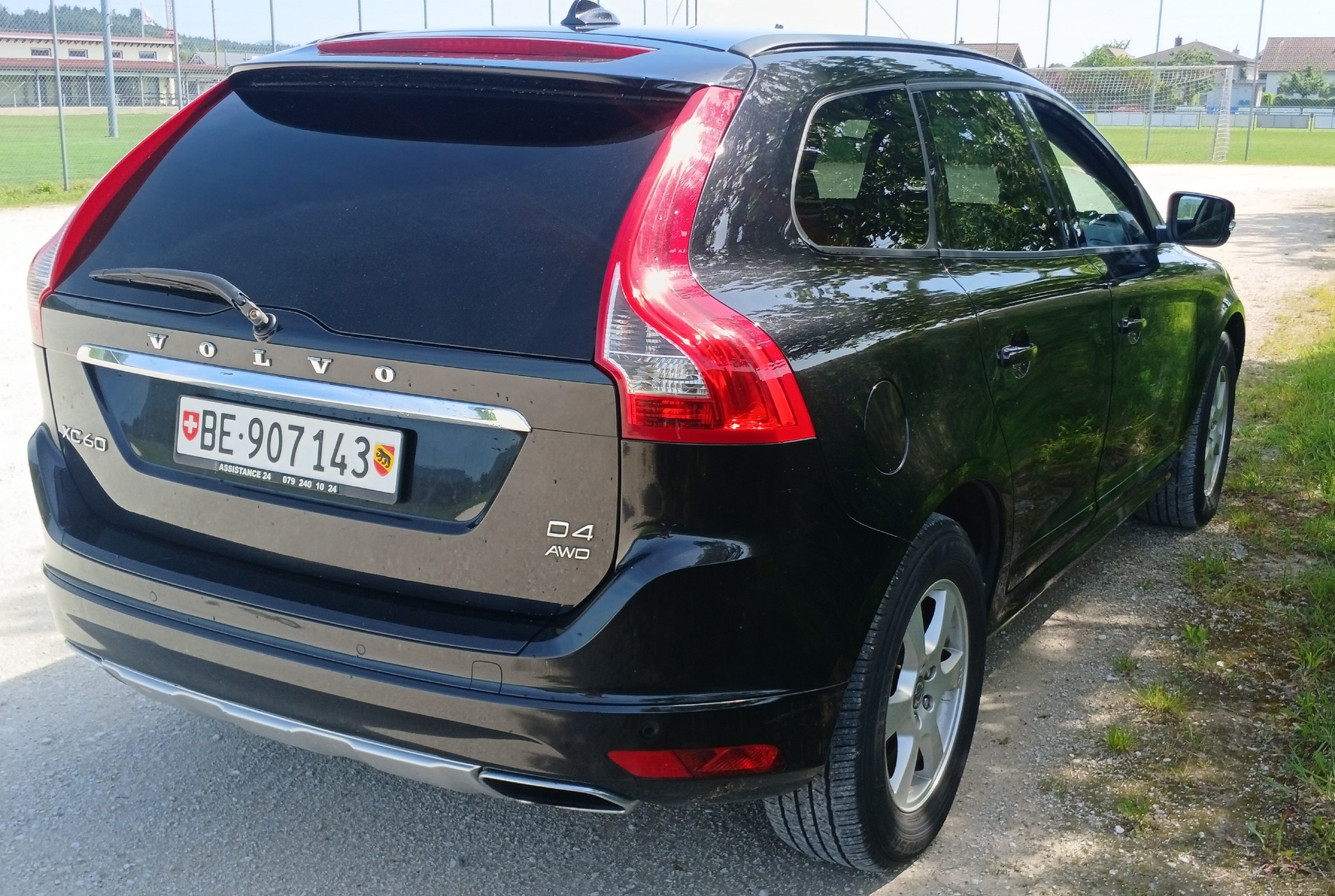 VOLVO XC60 D4 AWD Kinetic Geartronic-image-9