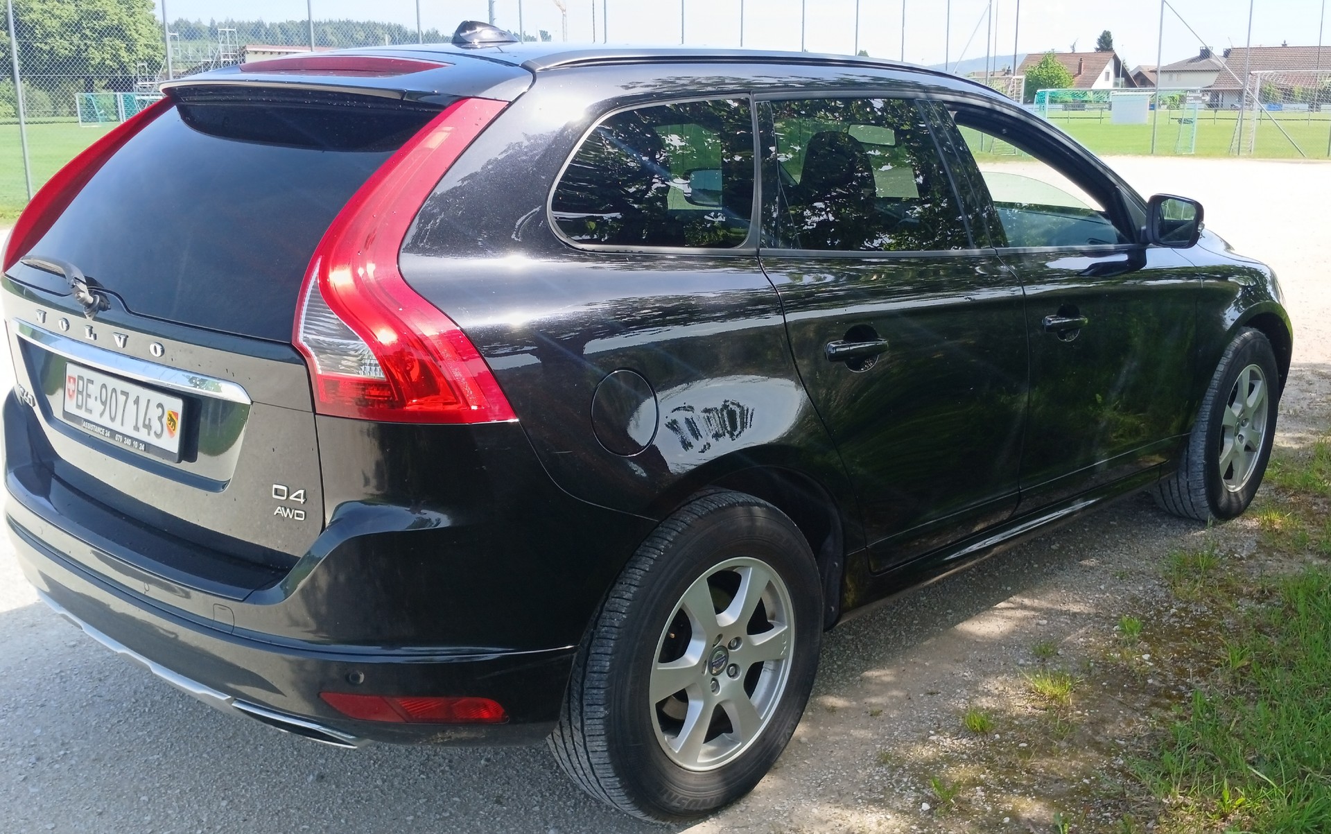 VOLVO XC60 D4 AWD Kinetic Geartronic-image-8