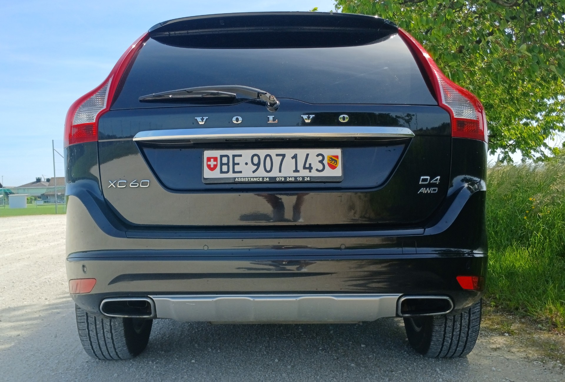VOLVO XC60 D4 AWD Kinetic Geartronic-image-3