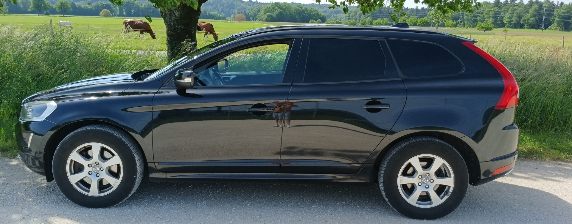 VOLVO XC60 D4 AWD Kinetic Geartronic-image-2