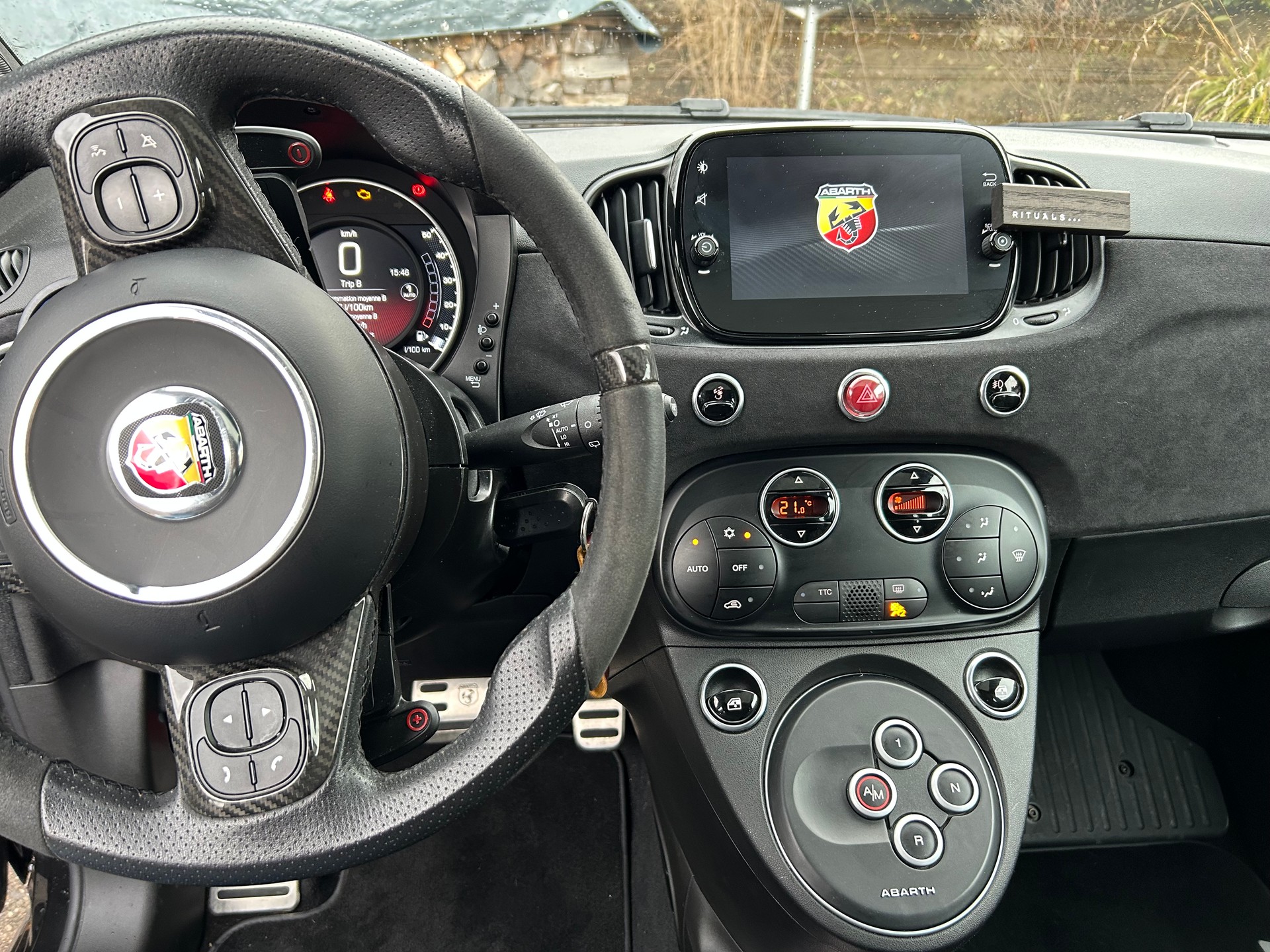 FIAT 595 1.4 16V Turbo Abarth Competizione Dualogic mit Schiebedach-image-6