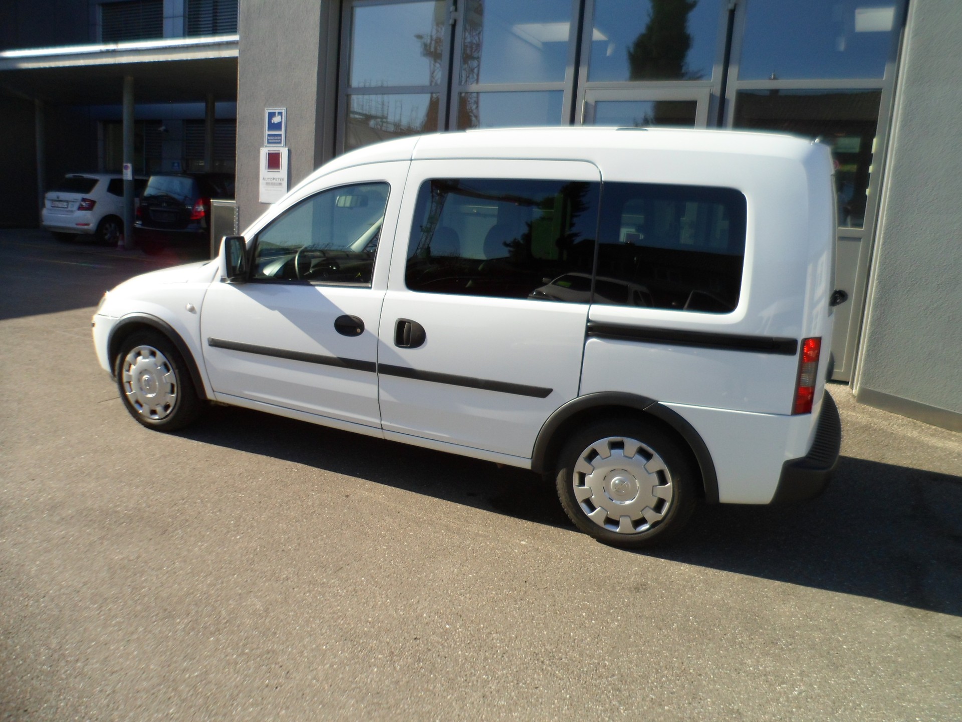 OPEL Combo 1.6 CNG ecoFLEX Enjoy-image-3