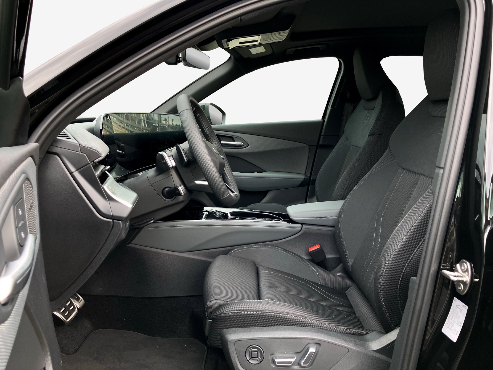 AUDI Q3 SUV e-hybrid 200 kW S tronig-image-7