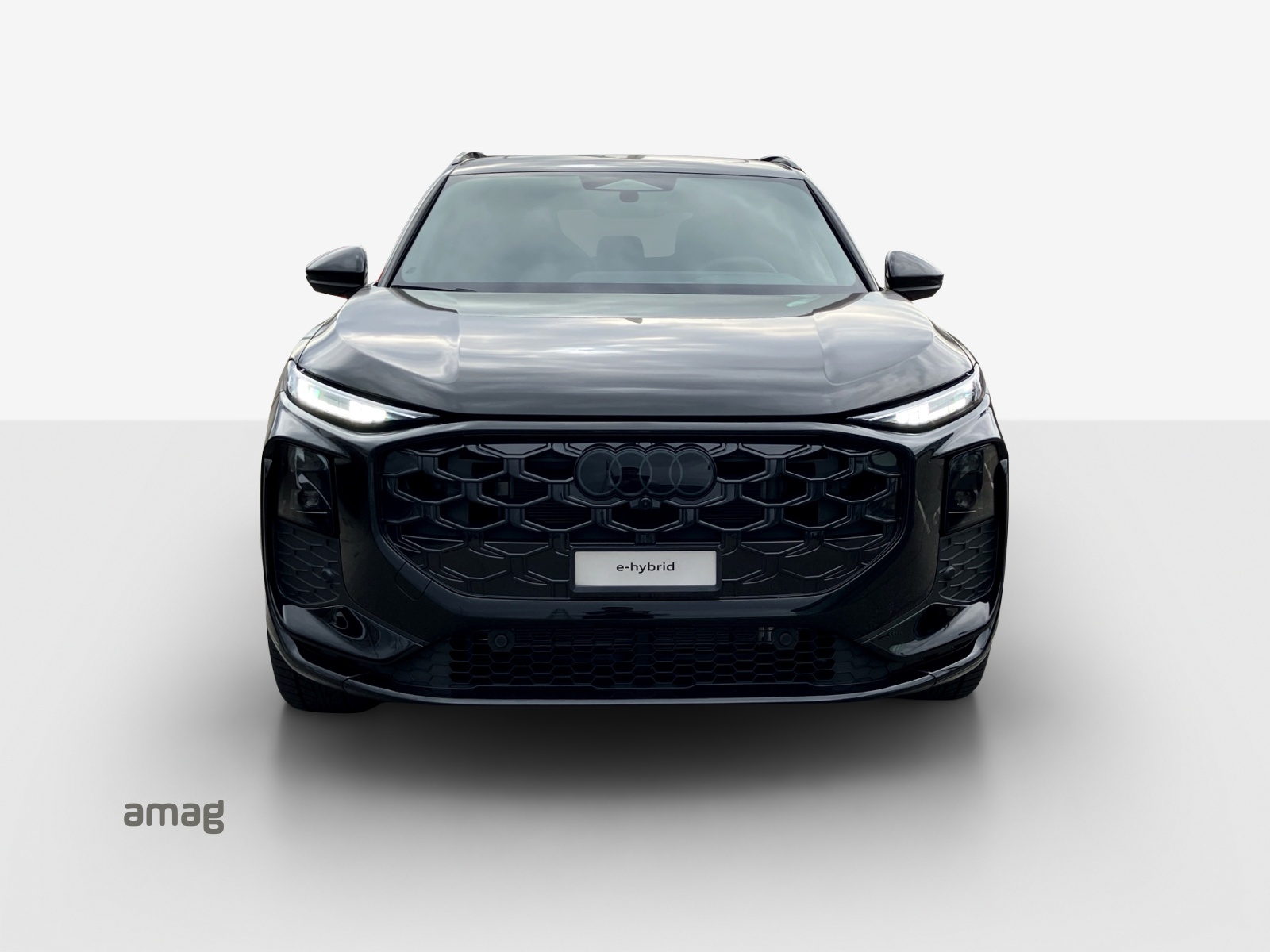 AUDI Q3 SUV e-hybrid 200 kW S tronig-image-6