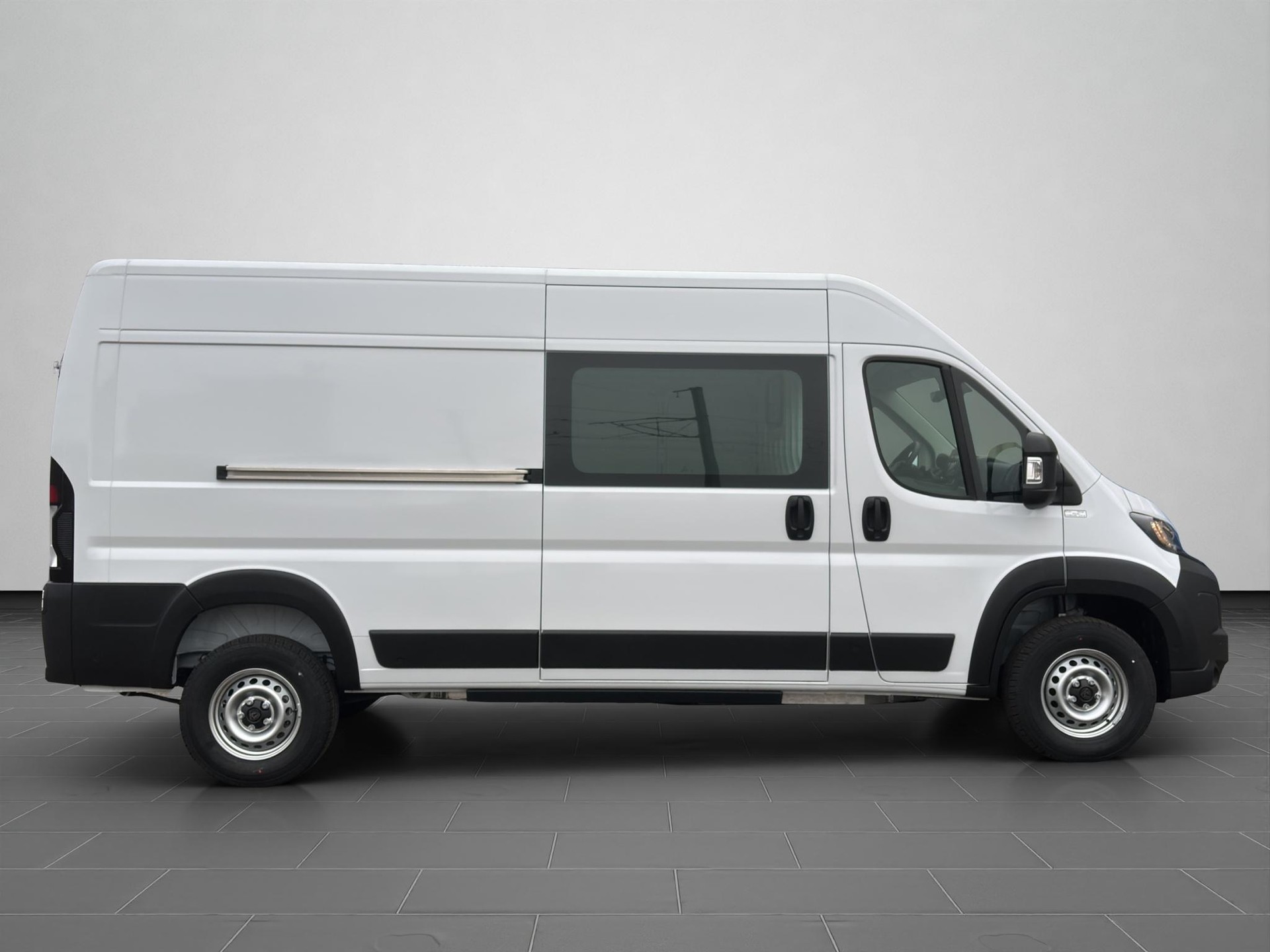 PEUGEOT e-Boxer Kaw. 435 L3H2 110 kWh-image-18