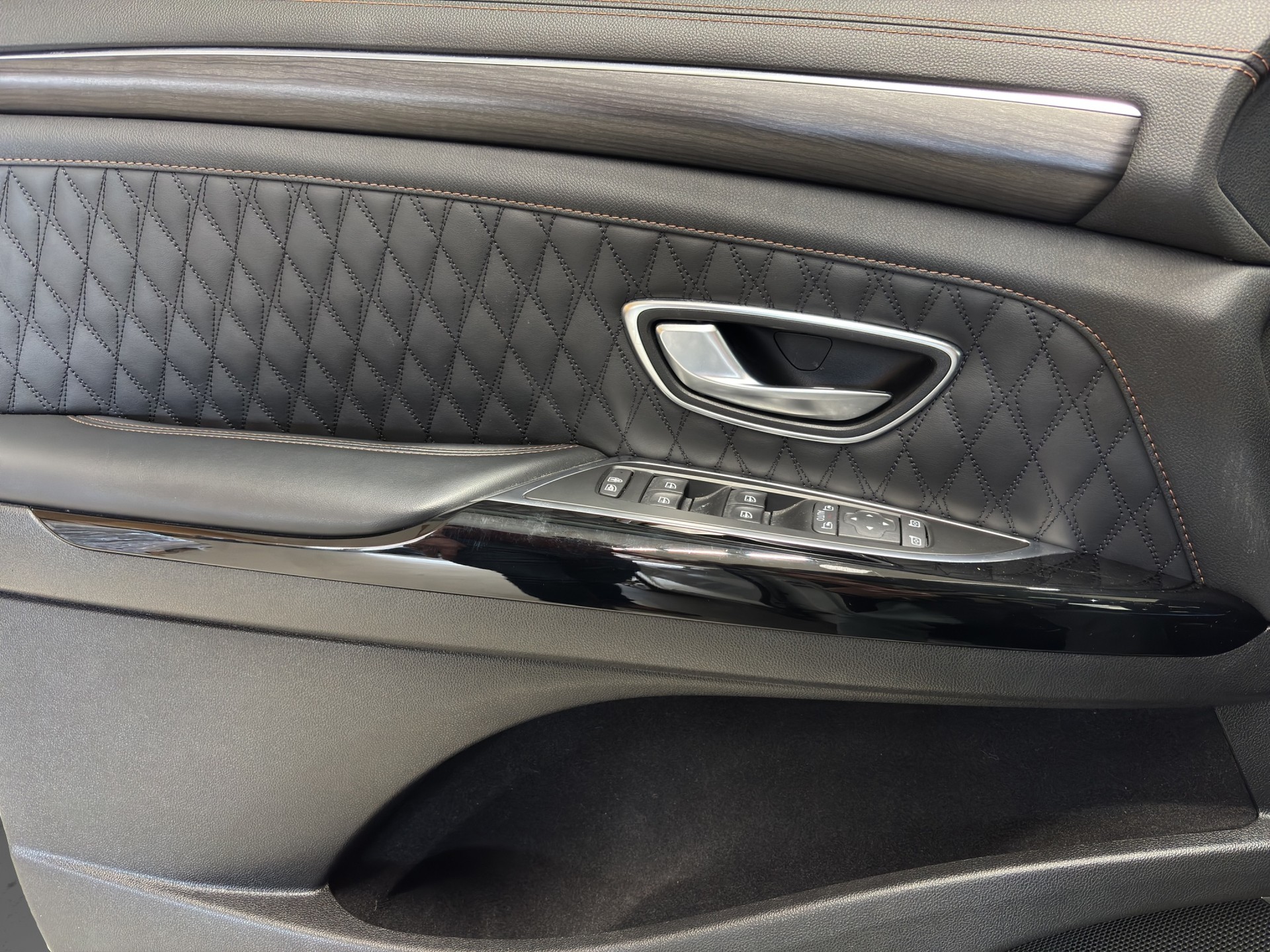 RENAULT Espace 1.8 TCe Initiale EDC 7-image-23