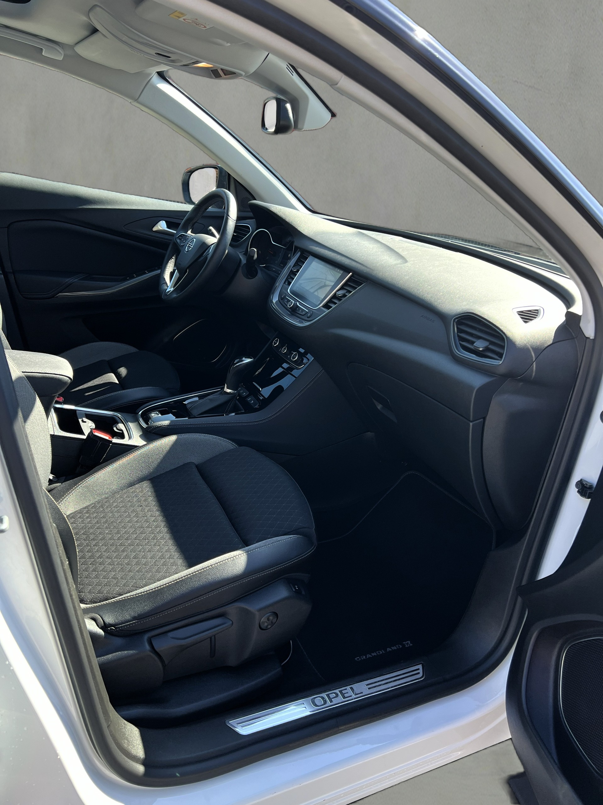 OPEL Grandland X 2.0CDTi Ultimate Automatik-image-15