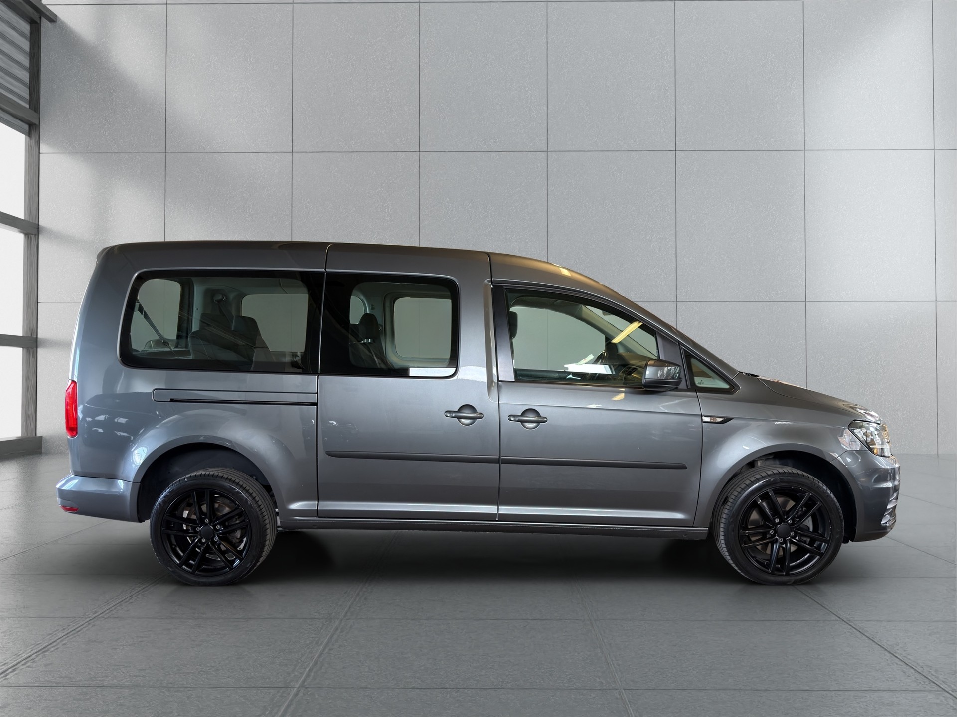 VW Caddy Maxi 2.0 TDI Trendline 4Motion*TOP AUSSTATTUNG*TOP ZUSTAND*NUR 48000 KM*MAXI*7-PLÄTZE*AHK*-image-21