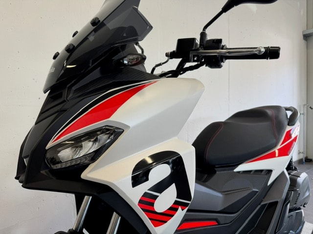 APRILIA SR 125 GT Sport ABS-showroom-element-3
