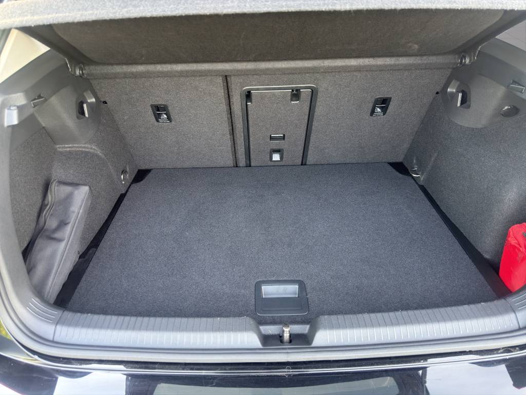 VW Golf 1.5 e TSI ACT Life DSG-image-11