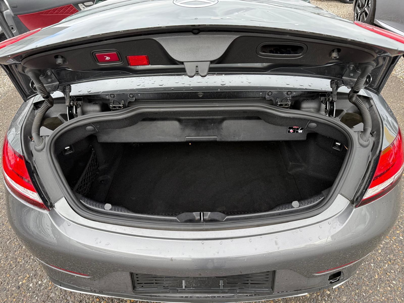 MERCEDES-BENZ C 300 4matic Cabriolet-image-26