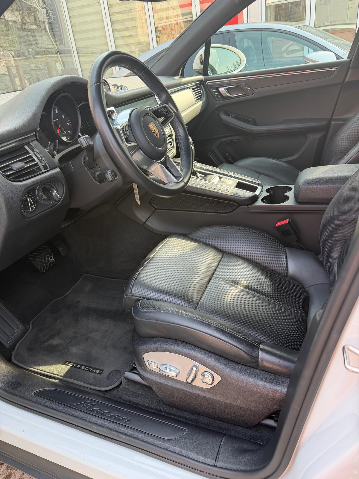 PORSCHE Macan PDK-image-3