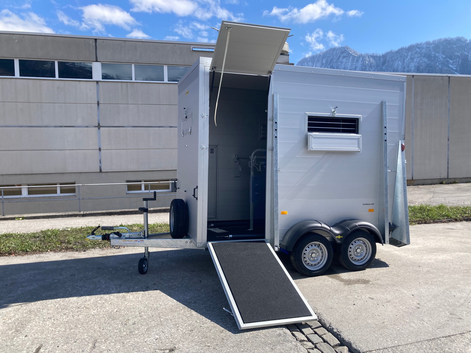 HUMBAUR HTV 243016AG-showroom-element-2