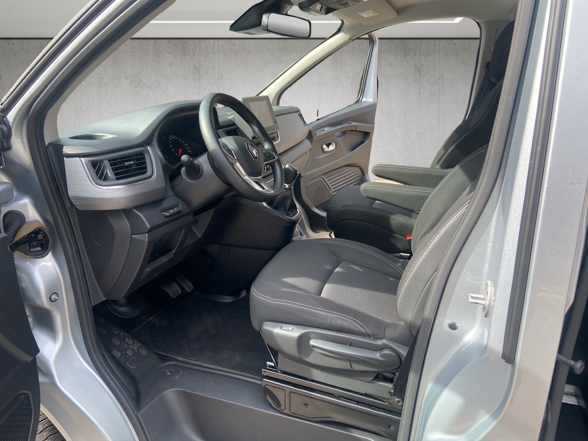 RENAULT Trafic Blue dCi 170 Spaceclass Pack Escapade EDC-image-6