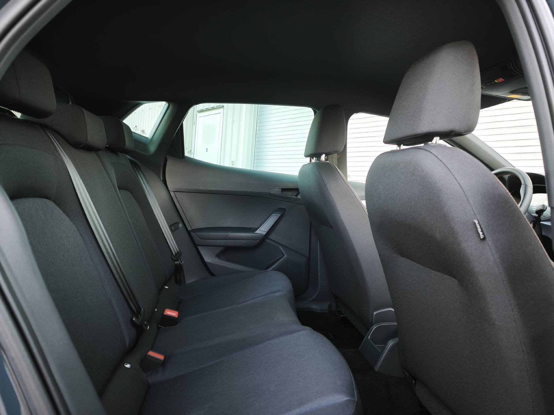 SEAT Ibiza 1.0 TSI 115 FR DSG-image-10