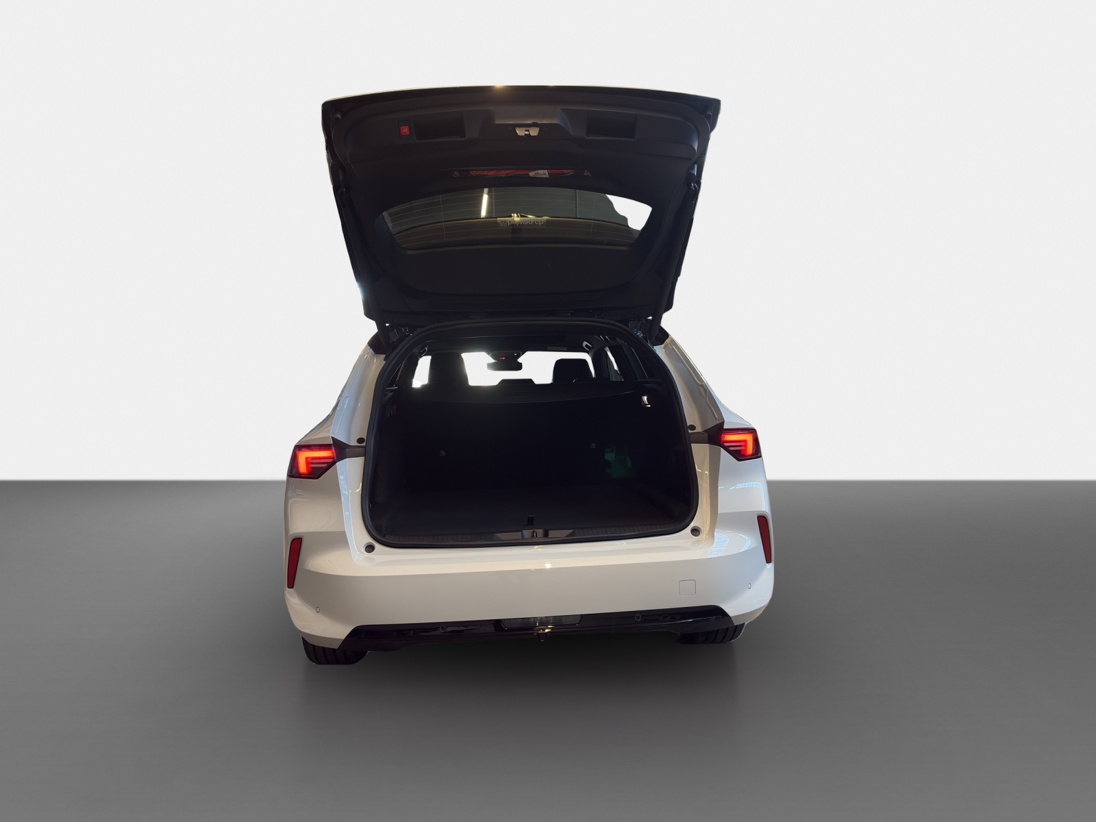 OPEL Astra-e ST 115kWh/156 Ultimate-image-11