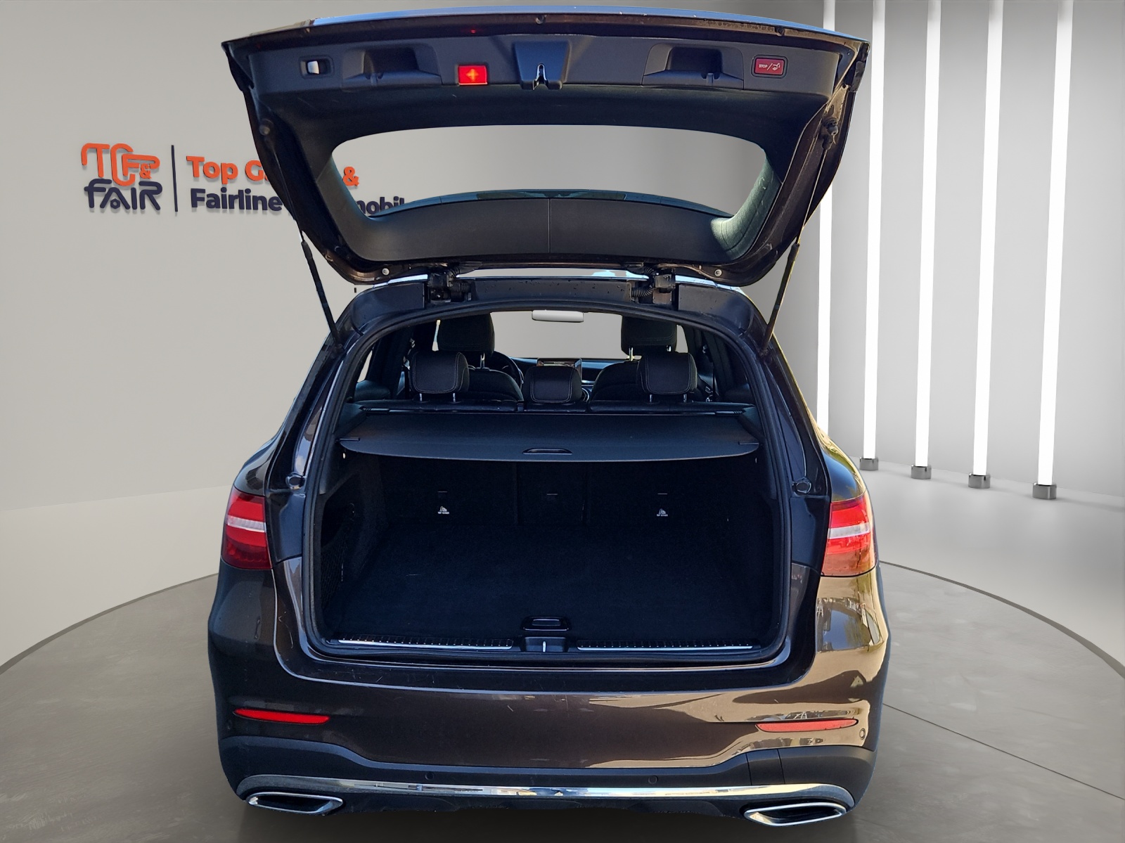 MERCEDES-BENZ GLC 250 d AMG Line 4Matic 9G-Tronic-image-14
