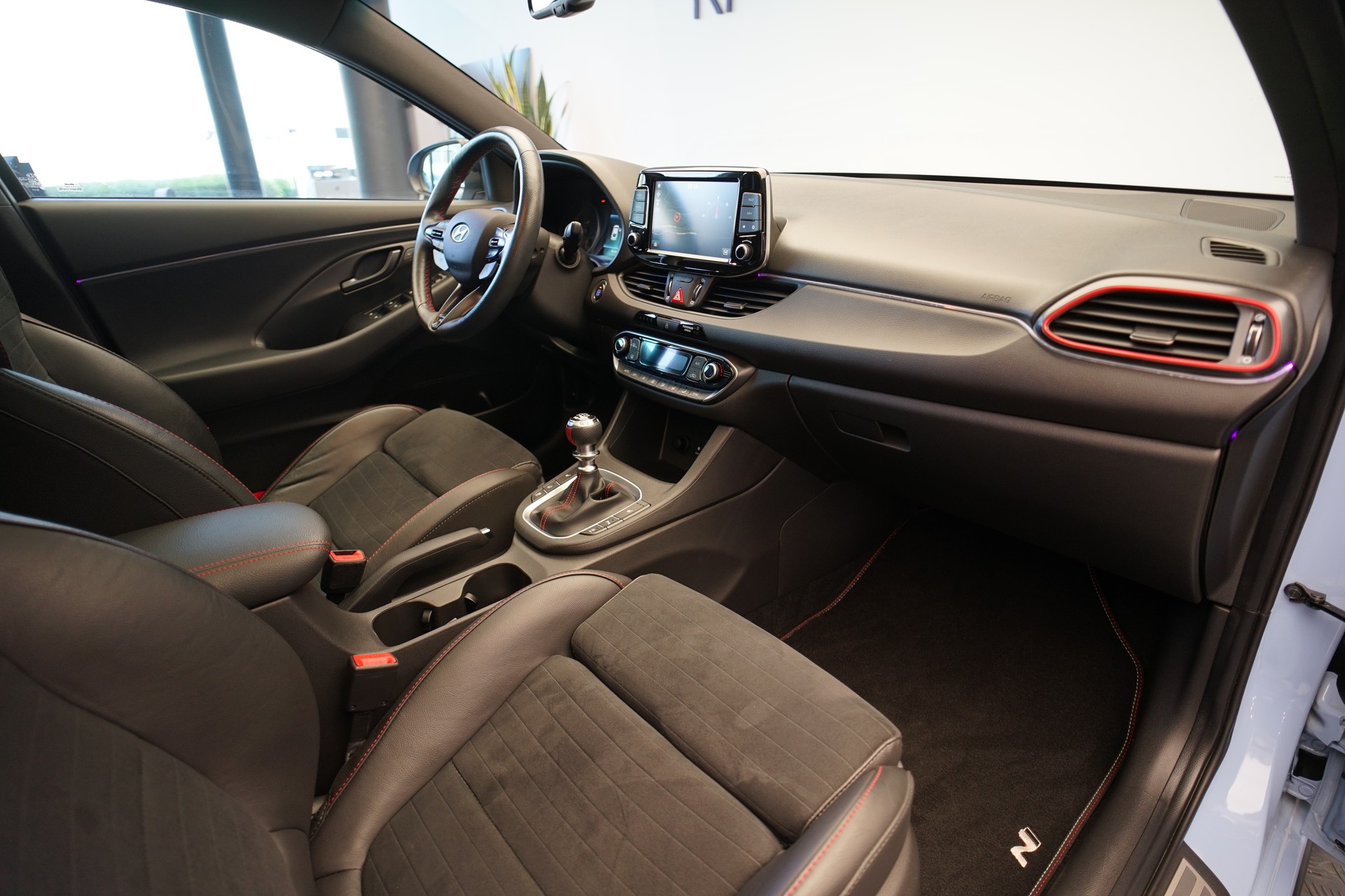 HYUNDAI i30 Fastback N 2.0 T-GDi *CH-Fahrzeug* *Sternenhimmel*-image-16
