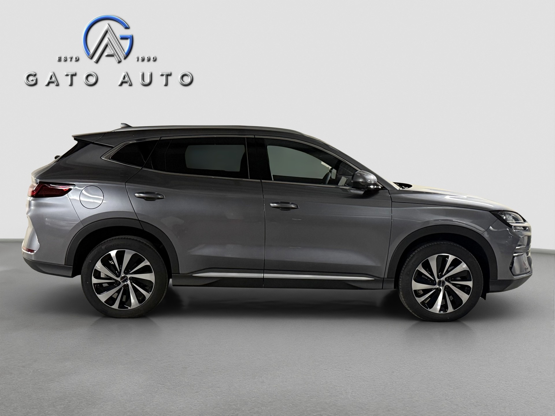 BYD Seal U DM-i Design AWD-showroom-element-3