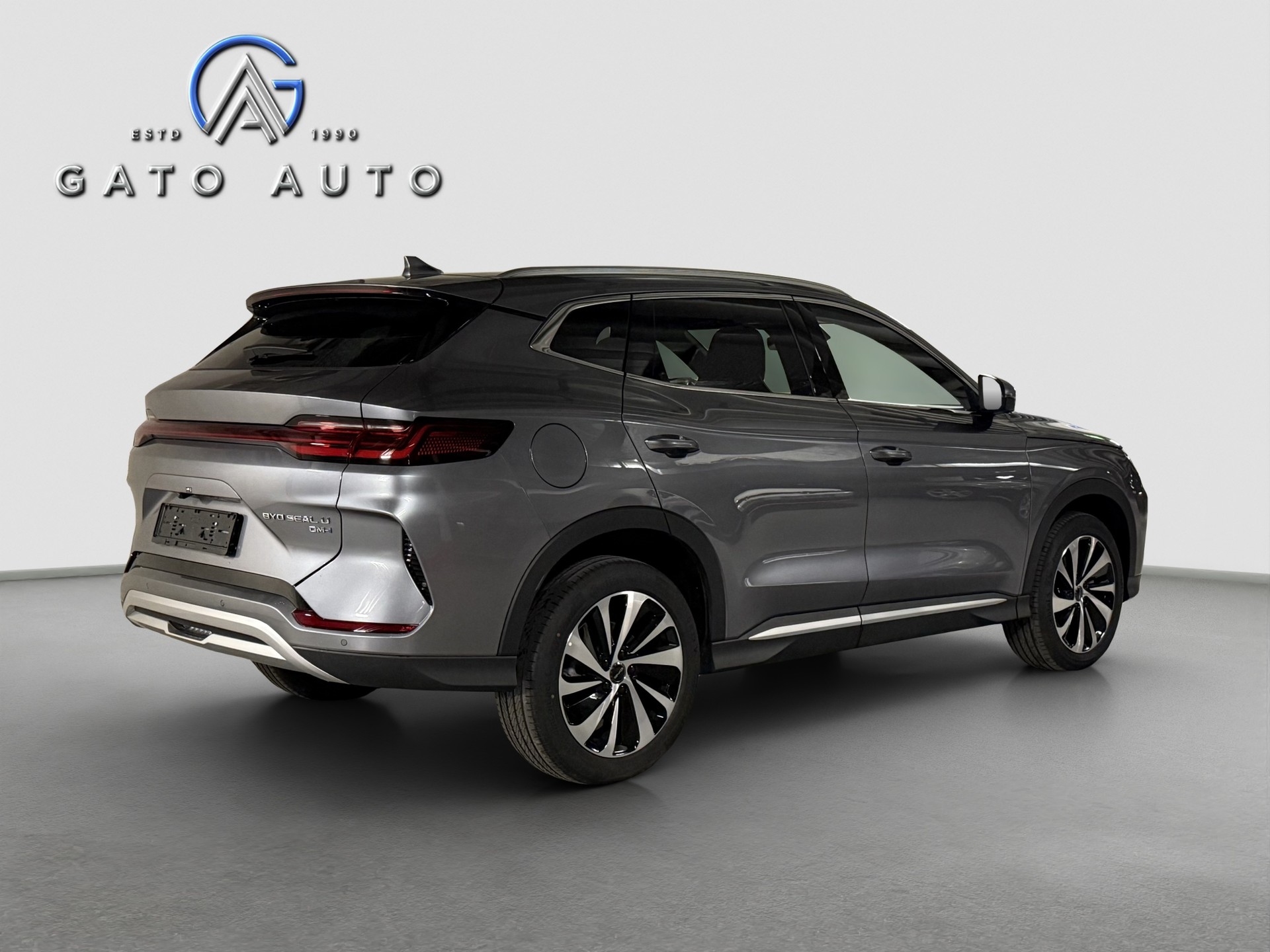 BYD Seal U DM-i Design AWD-showroom-element-2