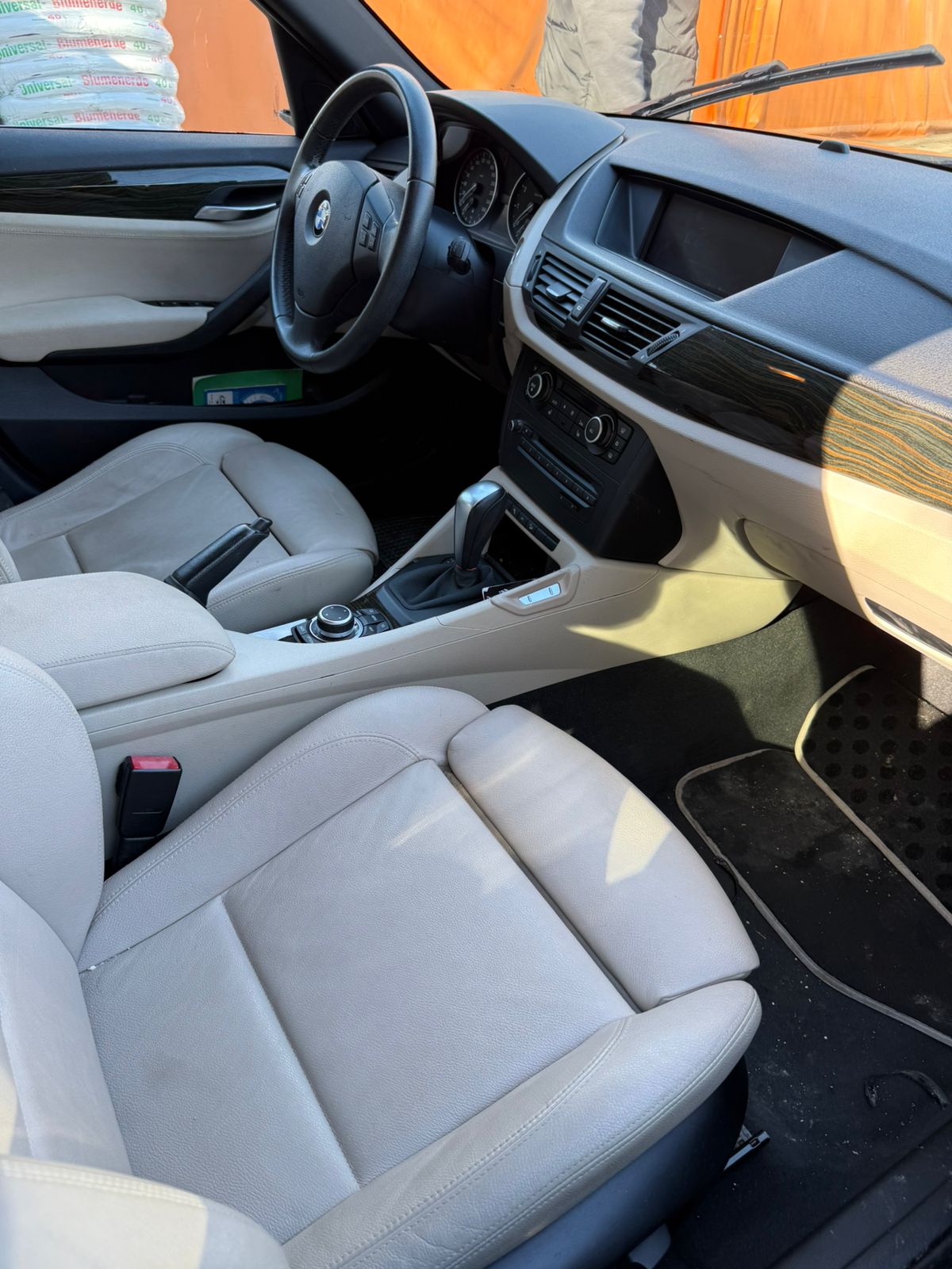 BMW X1 xDrive 28i Steptronic-image-6