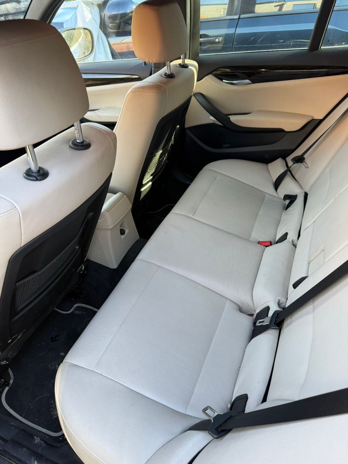 BMW X1 xDrive 28i Steptronic-image-7