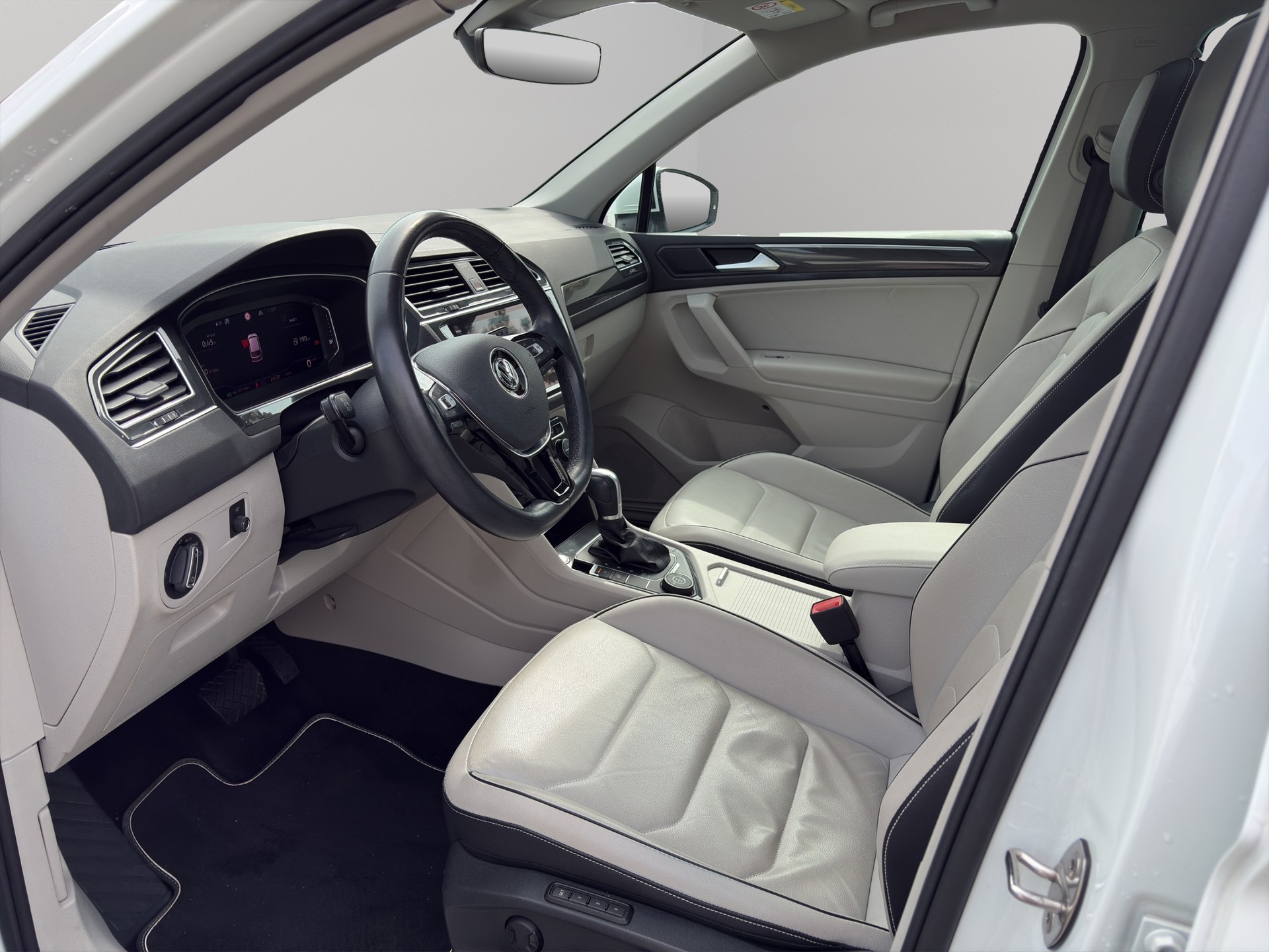VW Tiguan 2.0TSI Highline 4Motion DSG-image-9